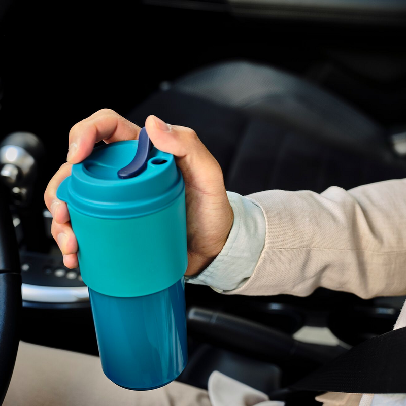 Eco+ Coffee To Go Mit dem Eco+ Coffee To-Go-Becher trägst du gleich zweimal was zur Umwelt bei!