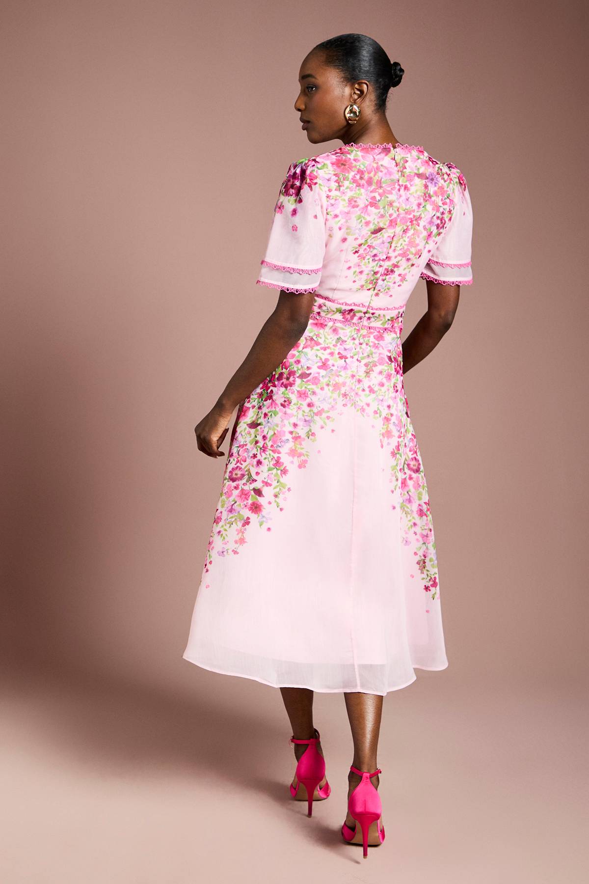 Coast Robe Midi Portefeuille en Organza à Imprimé Floral Placé