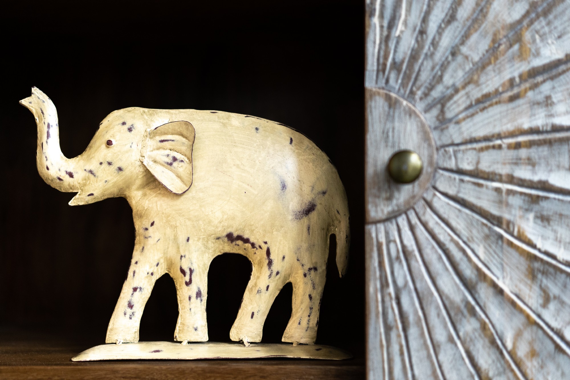 Elefant aus Eisen bemalt, B 28 cm, H 21 cm, L 6 cm von fischer's lagerhaus