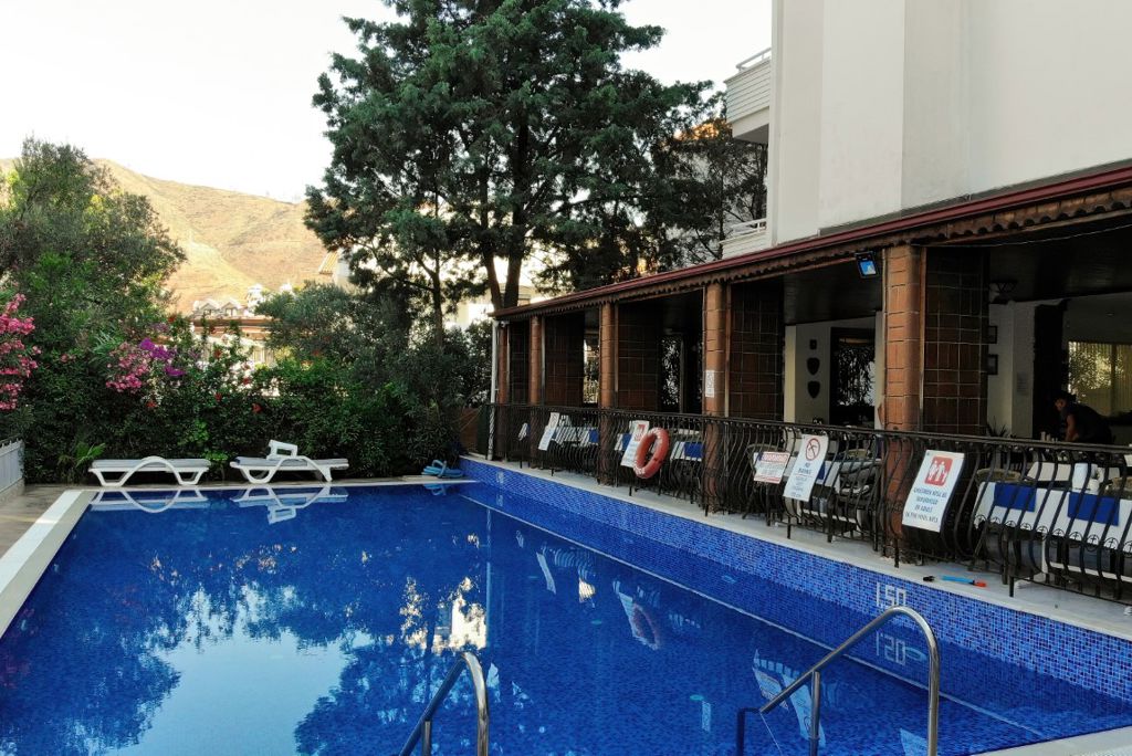 Fly & Go Navy Boutique Hotel Logies en ontbijt - Hotel