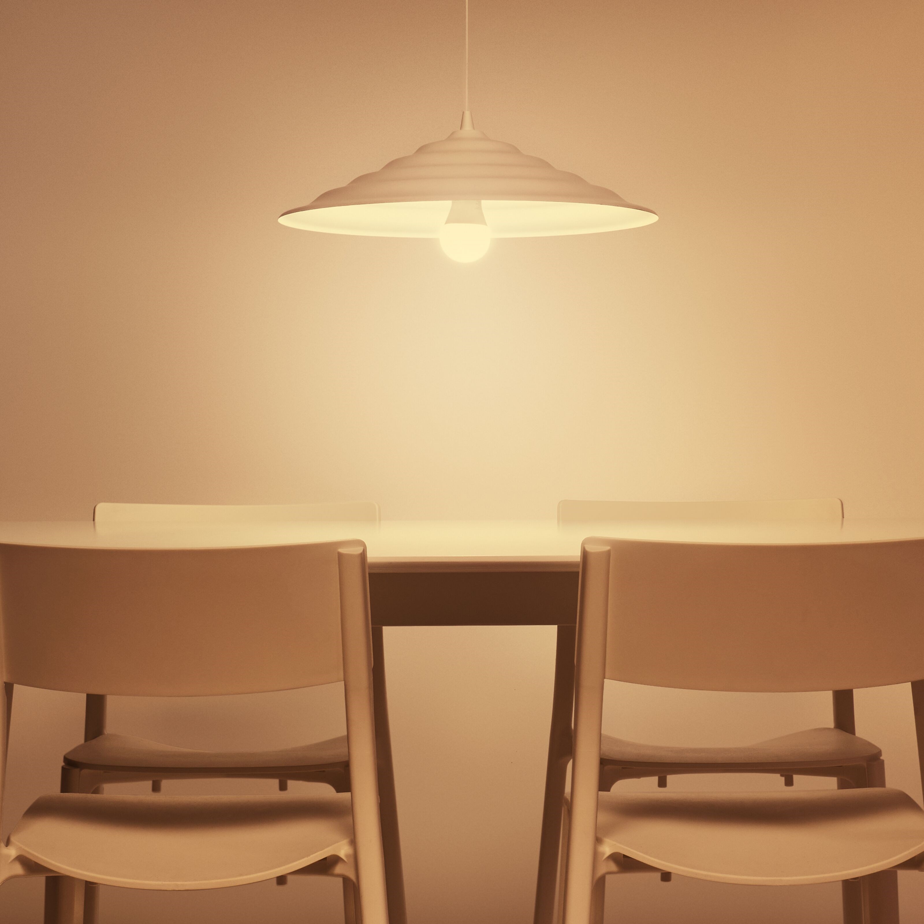 WiZ Color High Lumen A80 Smart LED-pære E27 2452 lm