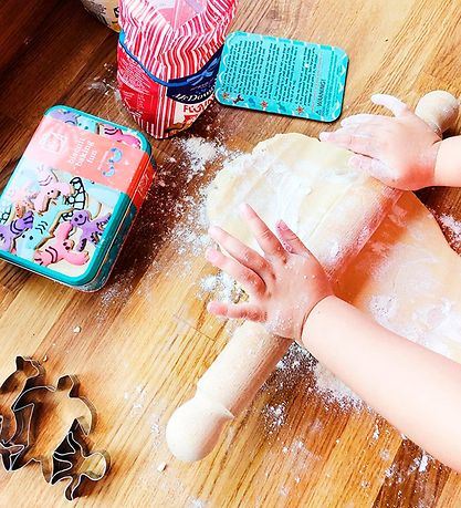 Gift In A Tin Udstikker s?t - Learn & Play - Biscuit Baking Fun