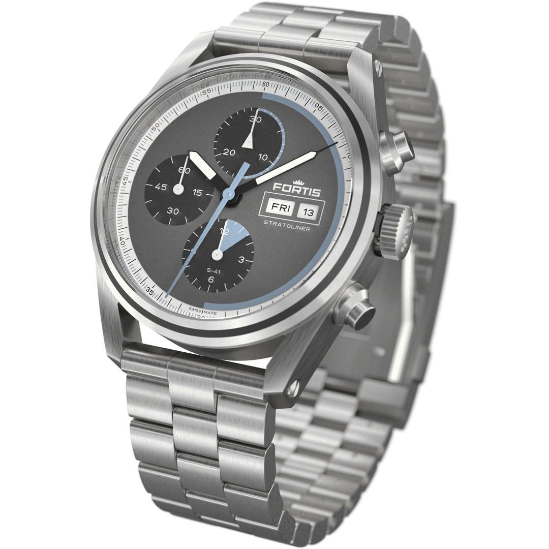Fortis Stratoliner S-41 Cosmic Gray Block Bracelet