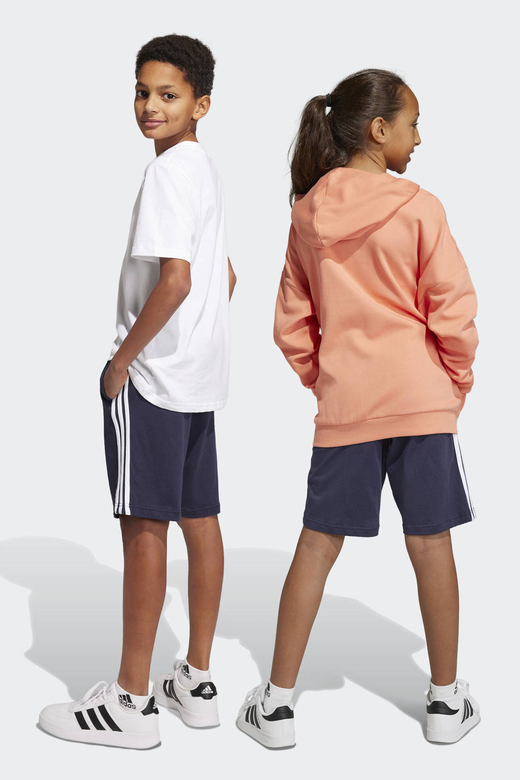 sweatshort donkerblauw/wit