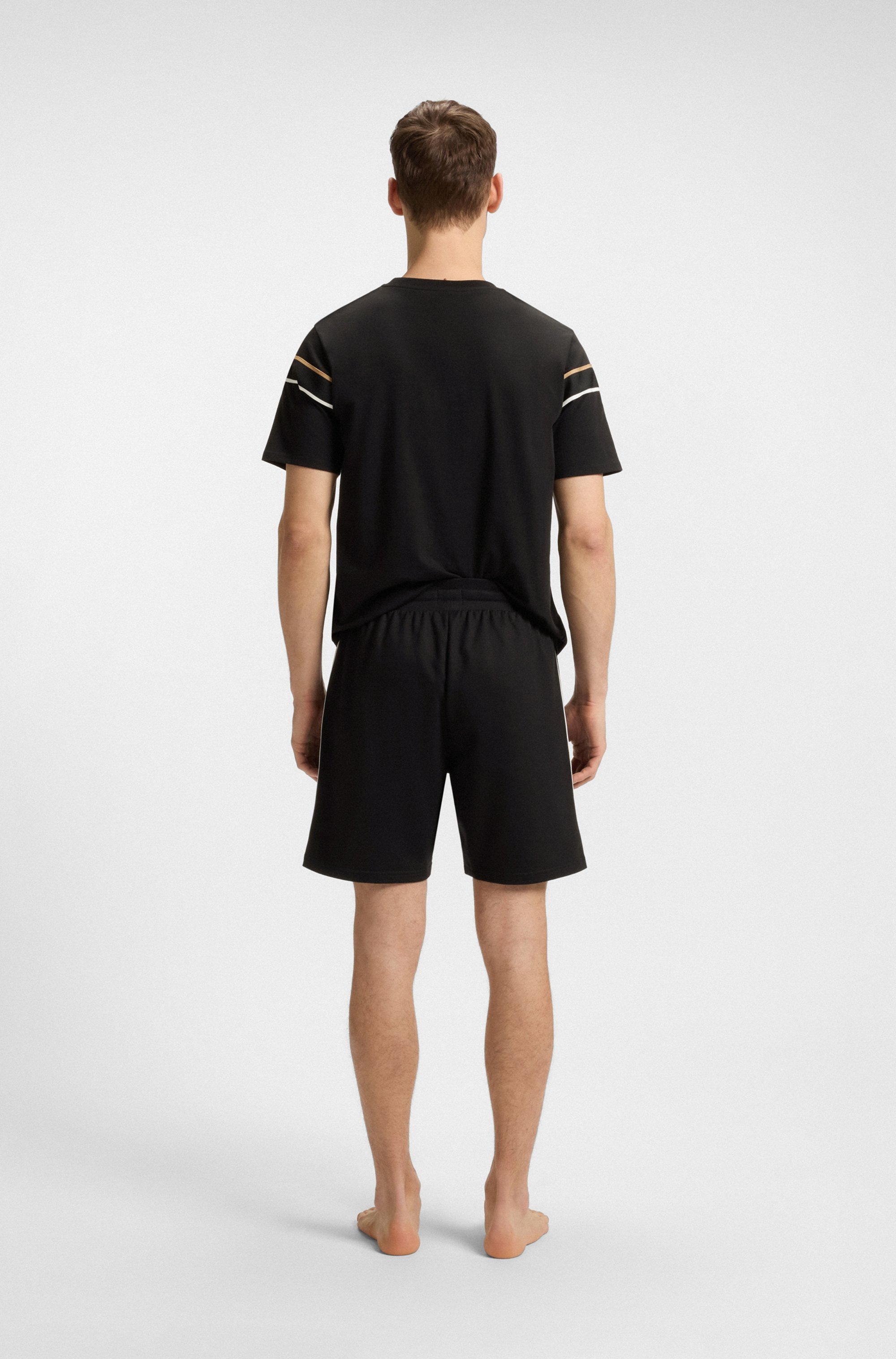 BOSS Sweatshorts »ICONIC«  mit Tunnelzug und Tape-Details
