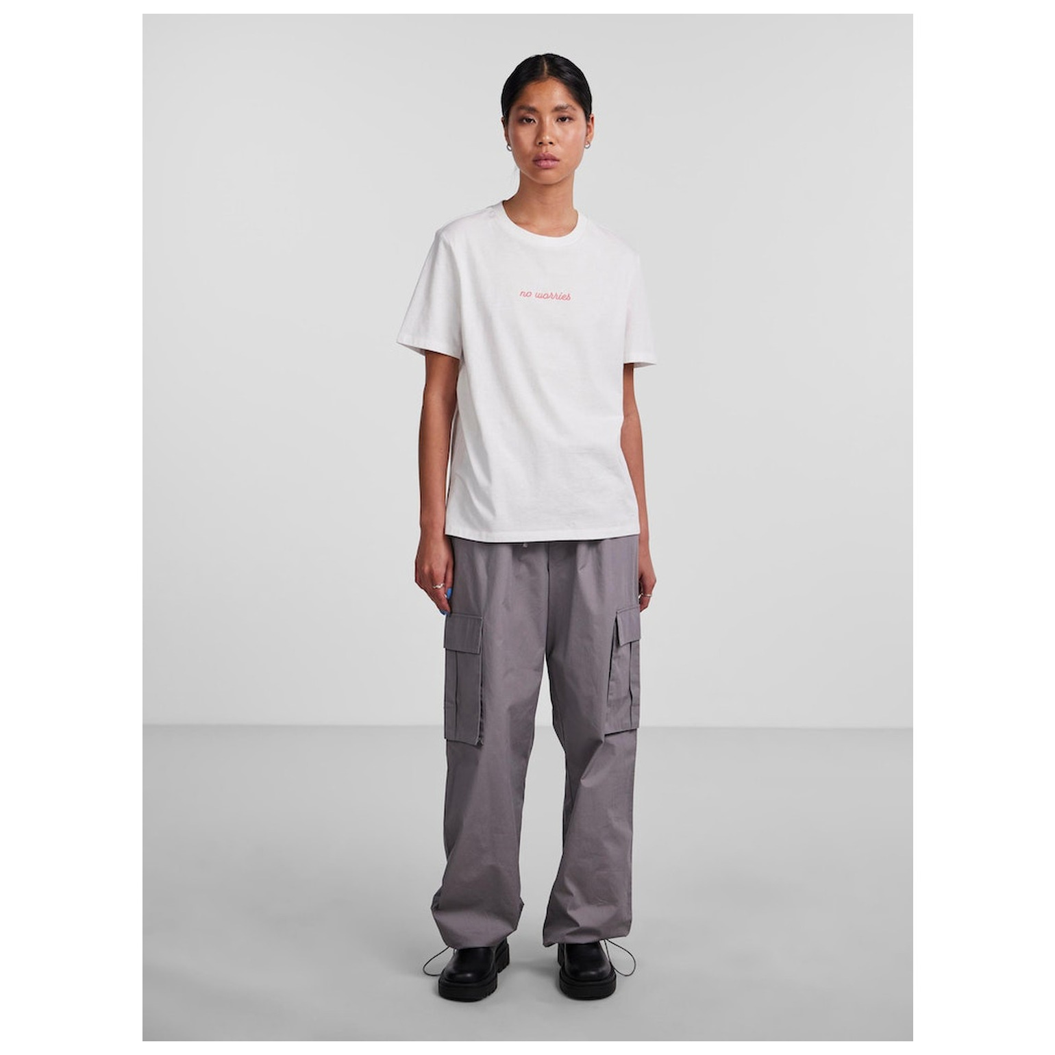 Pieces PCFRIA SS EMBRODERY TEE
