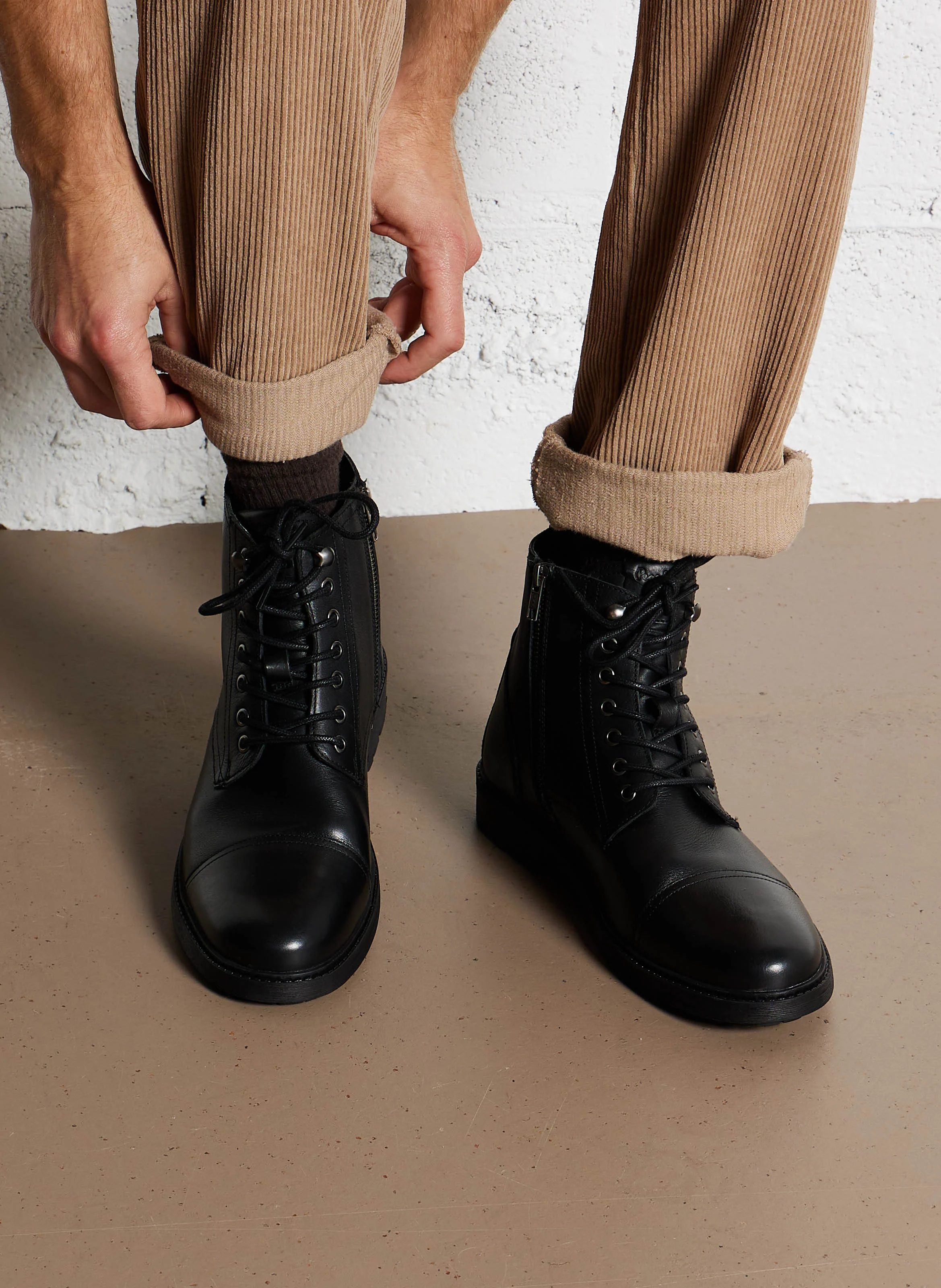 FRED LAND - Boots crantées en cuir| Noir