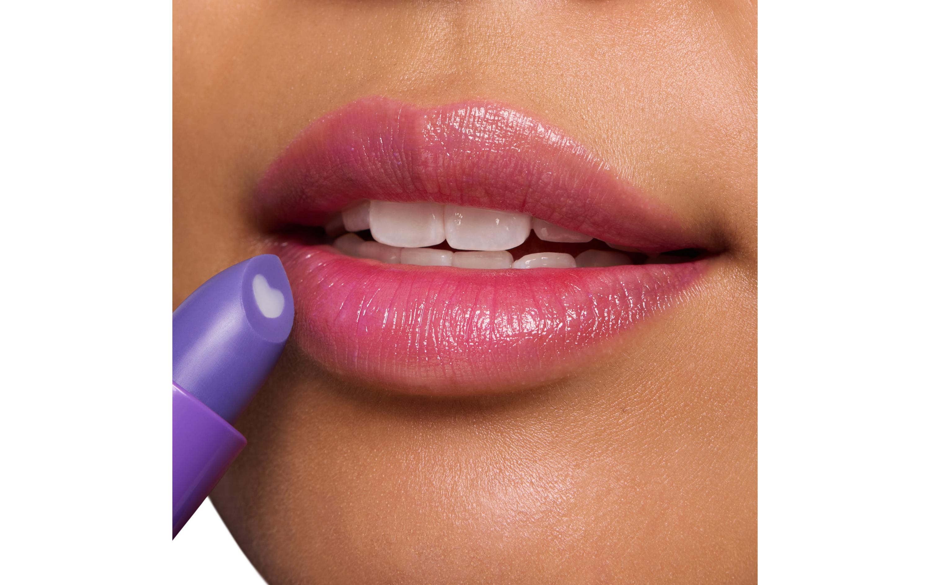 Lip Gloss Heart Core Fruity 06 Amazing AcaiFruchtiger Lippenbalsam in einem lila Farbton für gepflegte und sanft getönte Lippen