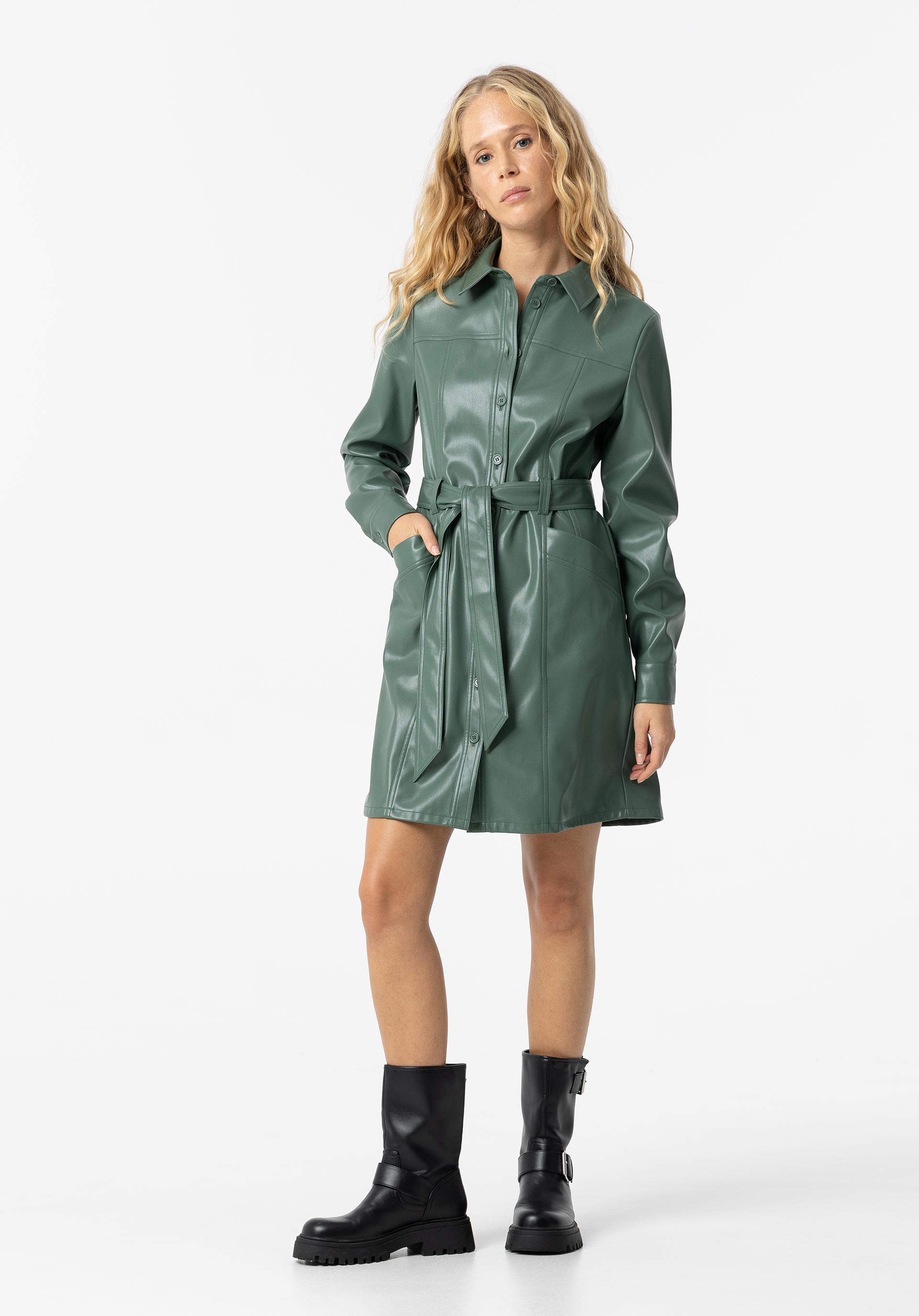 Vestido Efeito Pele com Cinto
