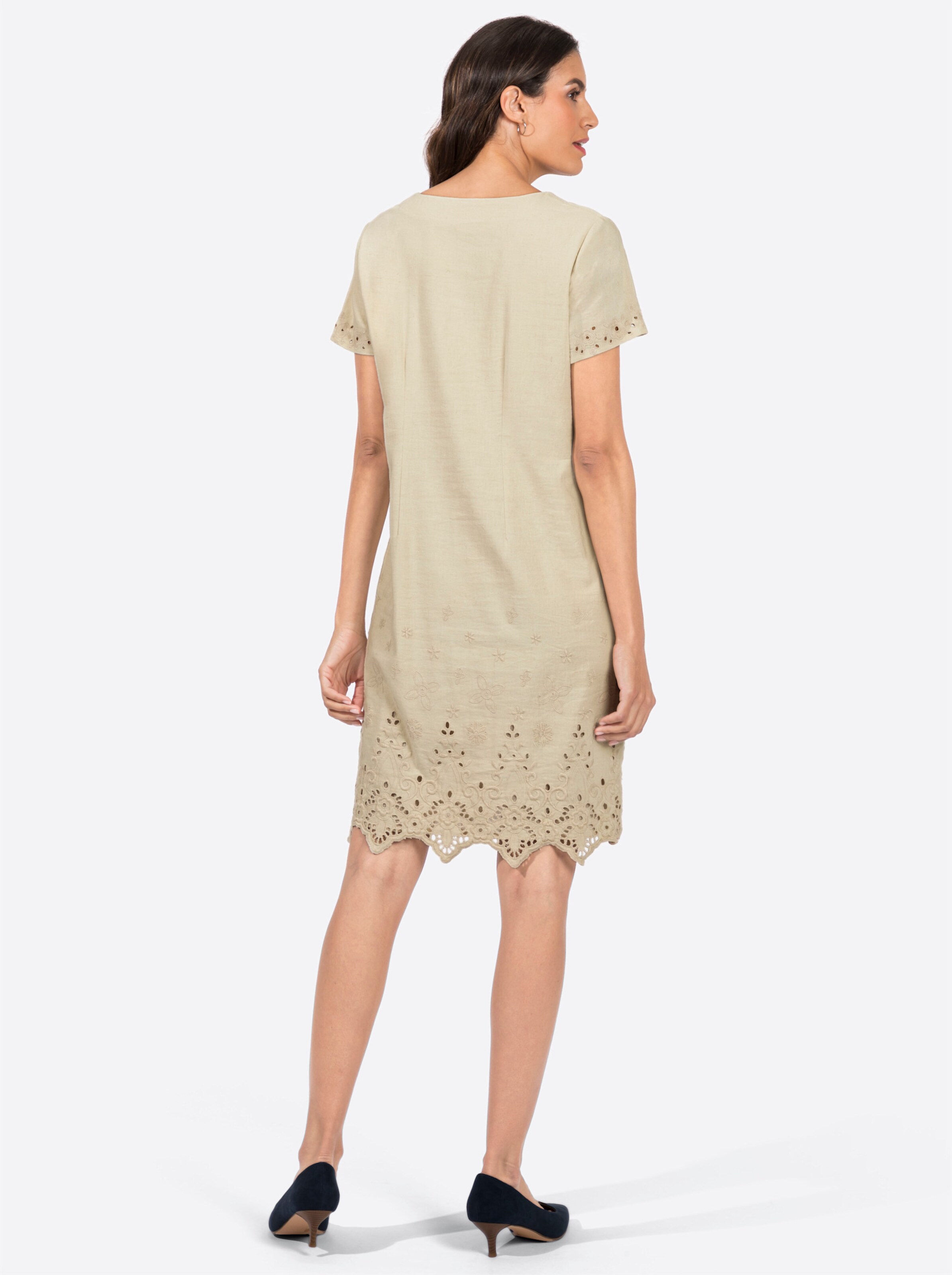 Kleid in sand
