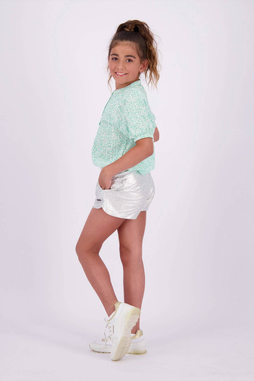Vingino metallic casual short Rinny zilver metallic