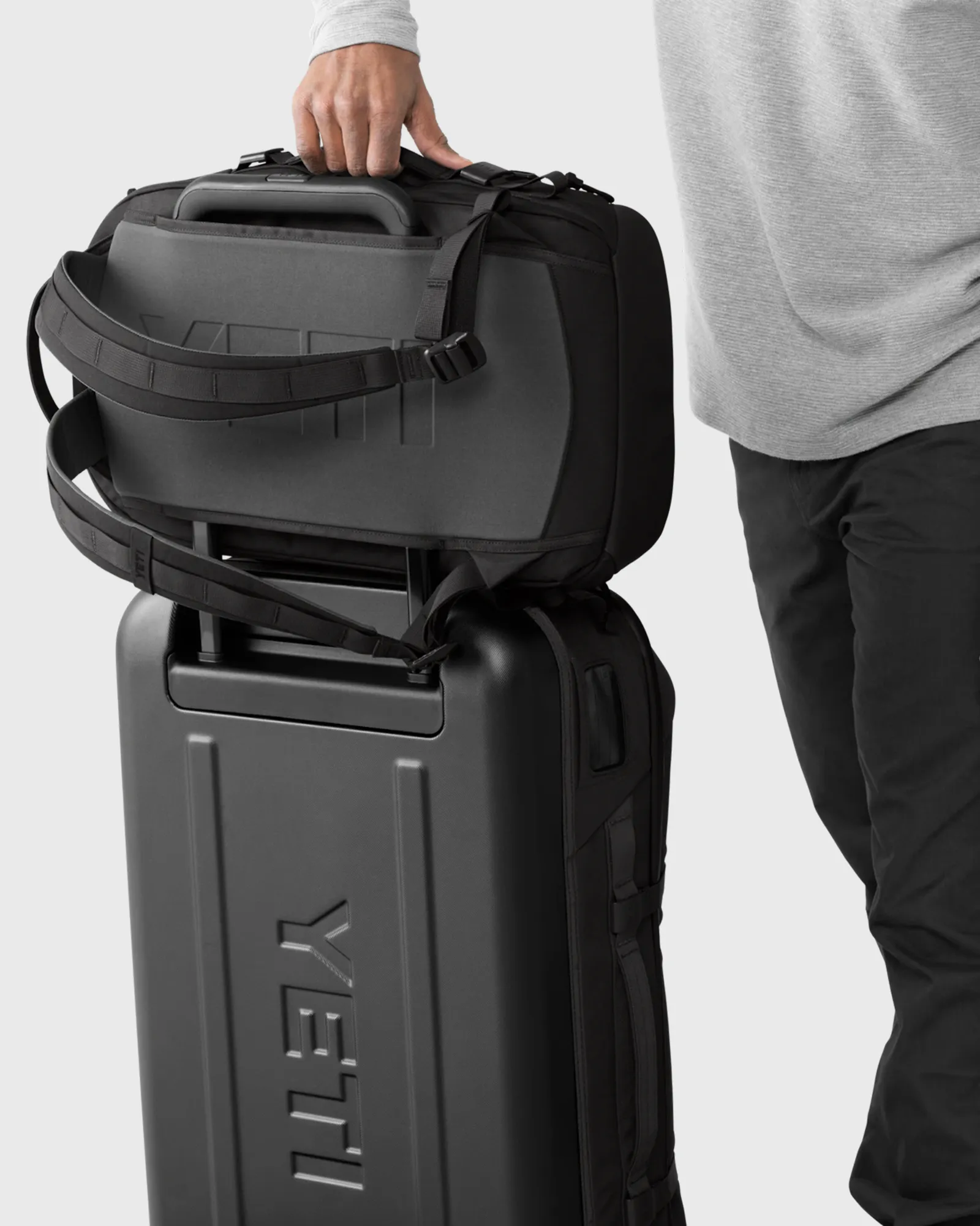 YETI Crossroads Backpack 27L