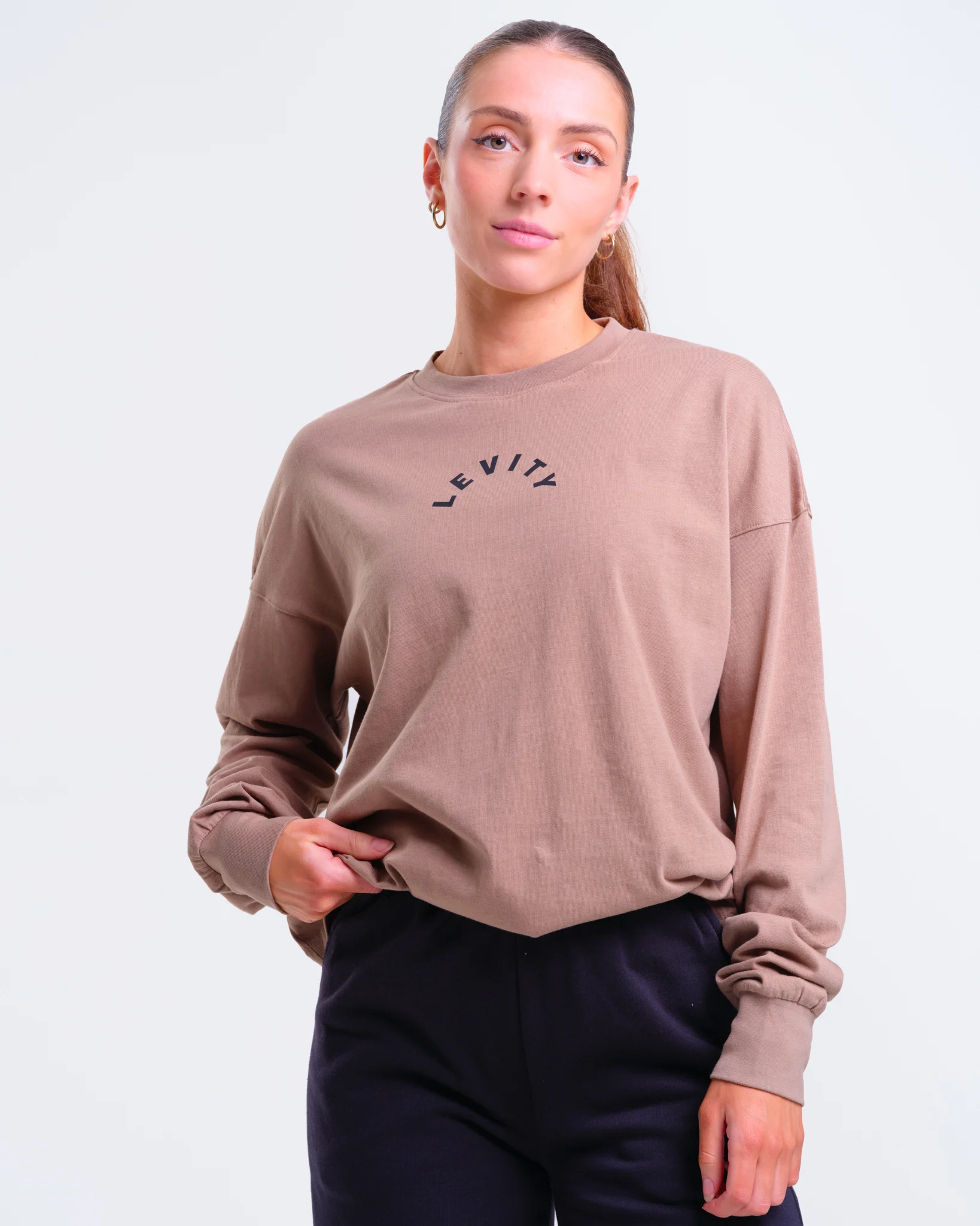 LEVITY Movement LS Beige