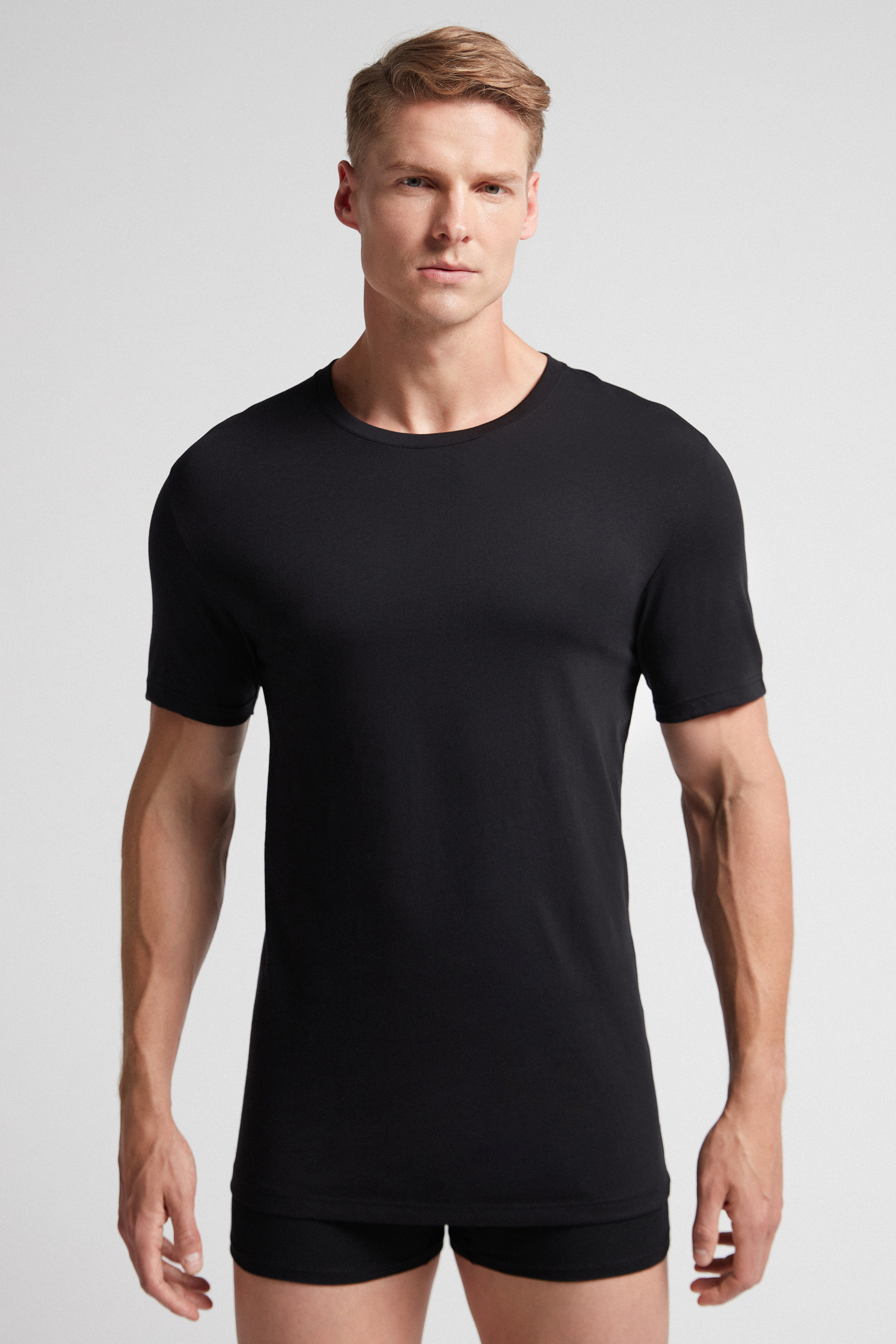 Camiseta de manga curta e gola redonda em algodão Supima®