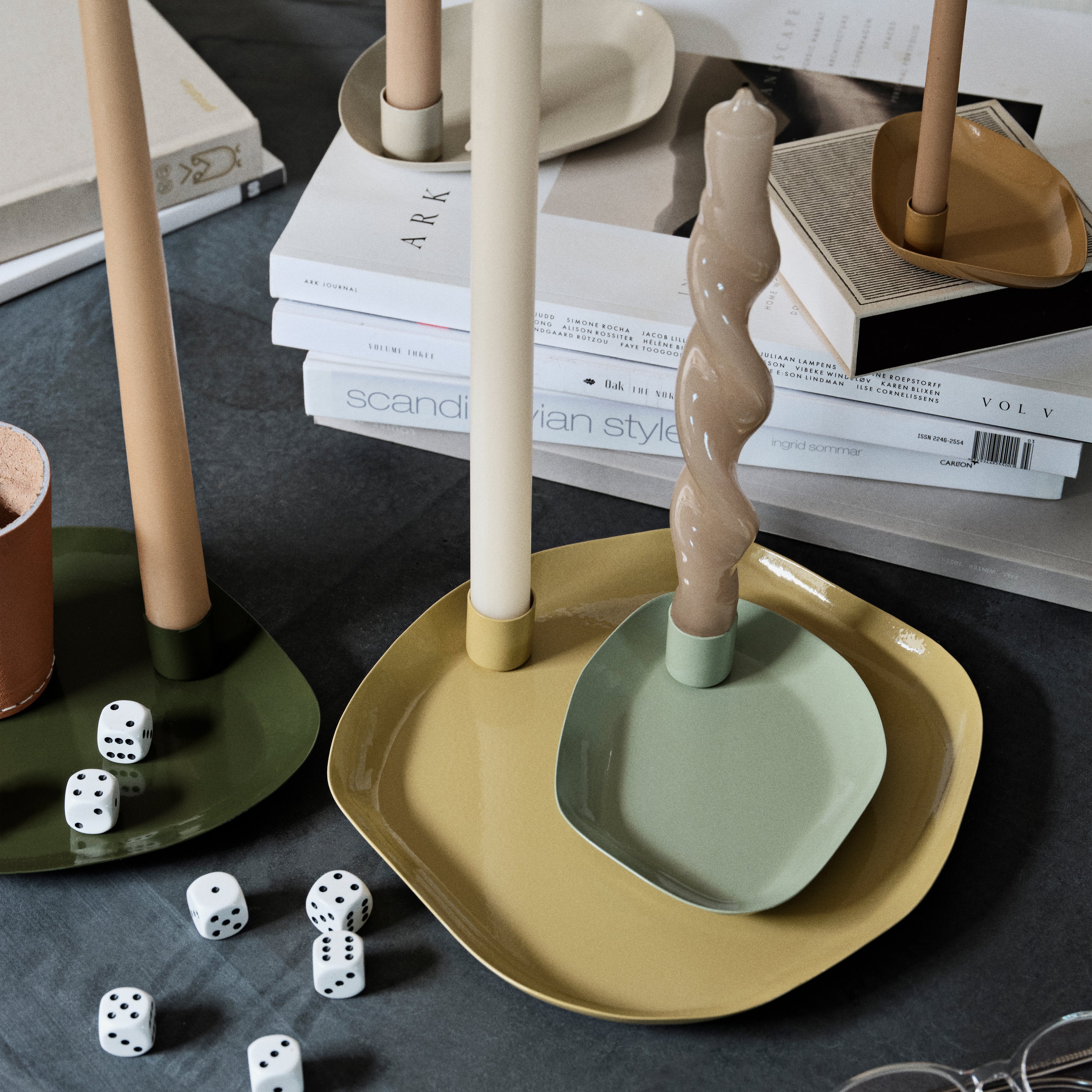 Broste Copenhagen Mie Kandelaar M - Grape Leaf Green