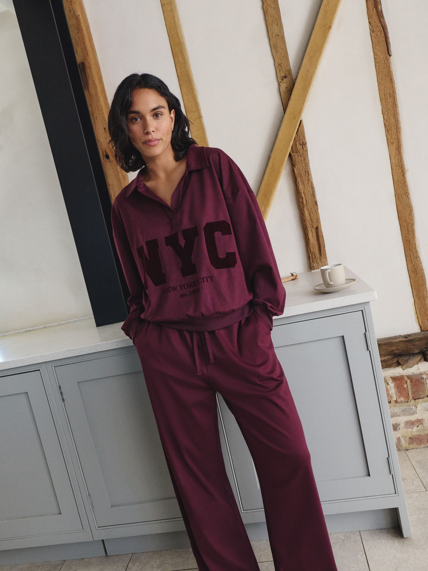 Bordeauxrood - Pyjama met lange mouwen en stadsprint