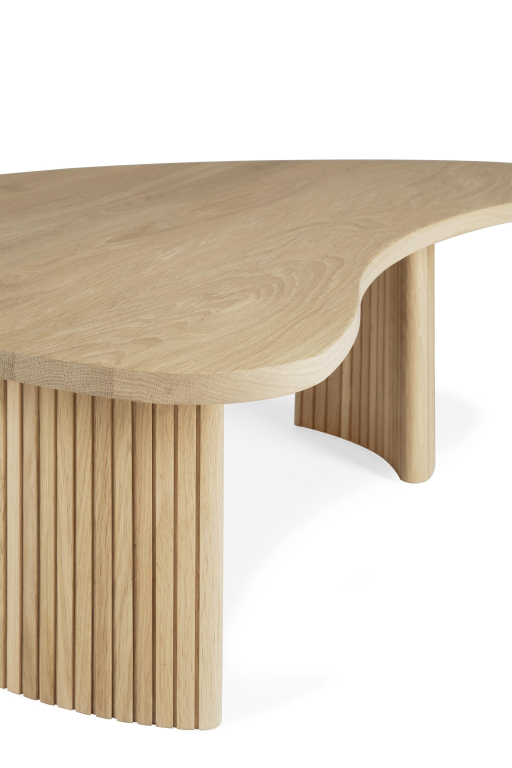 Ethnicraft Boomerang small salontafel 90x61 bruin