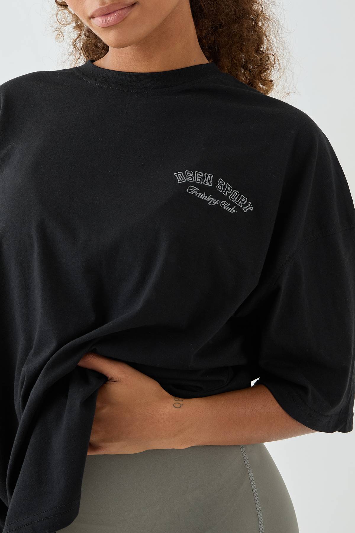 T-Shirt Oversize DSGN Studio Sport Training Club