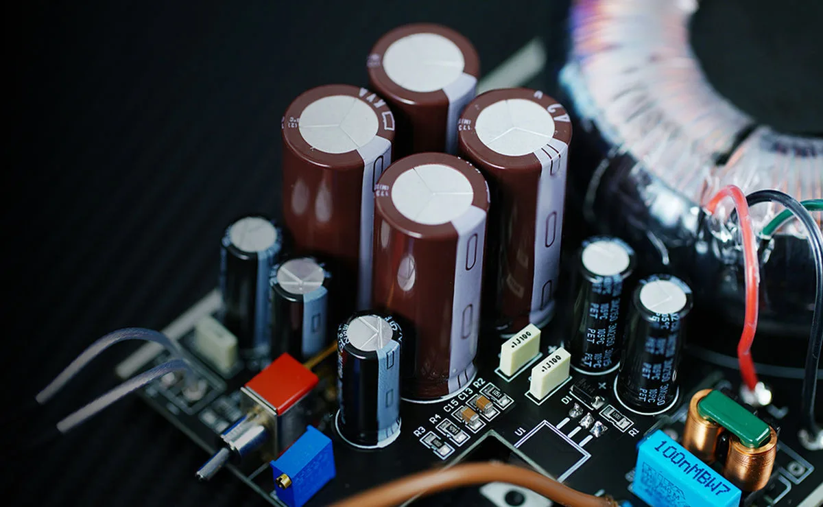 Fiio PL50 Alimentations séparées