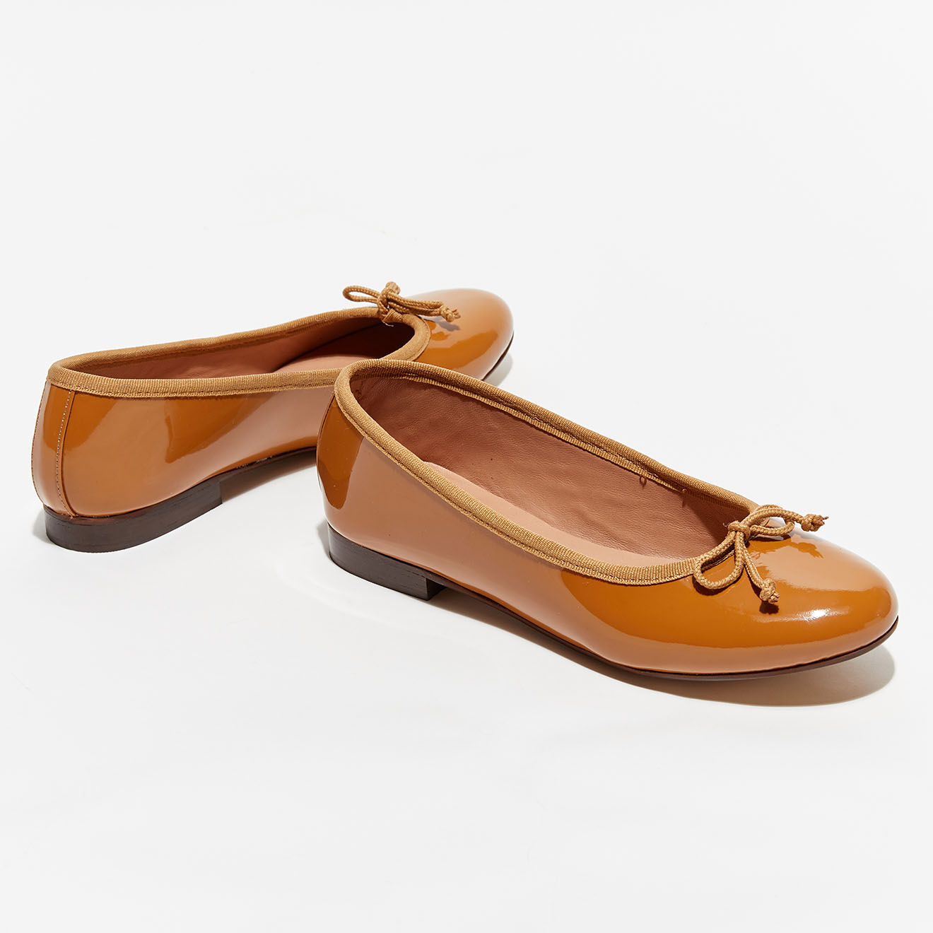 Quartier Latin Ballerines en Cuir verni Nicole moutardes