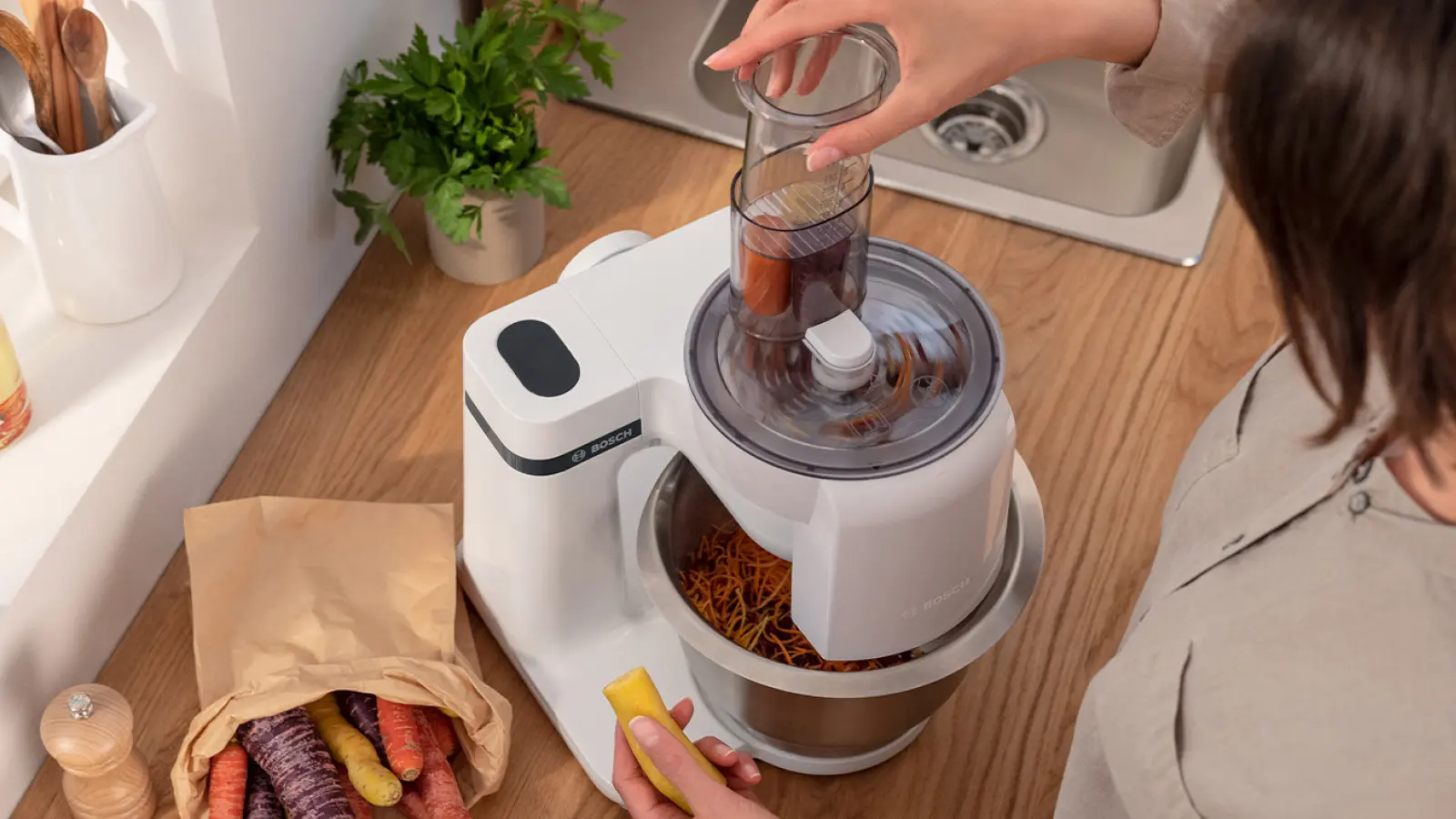 Serie 2 Keukenmachine MUM 700 W Wit, Wit