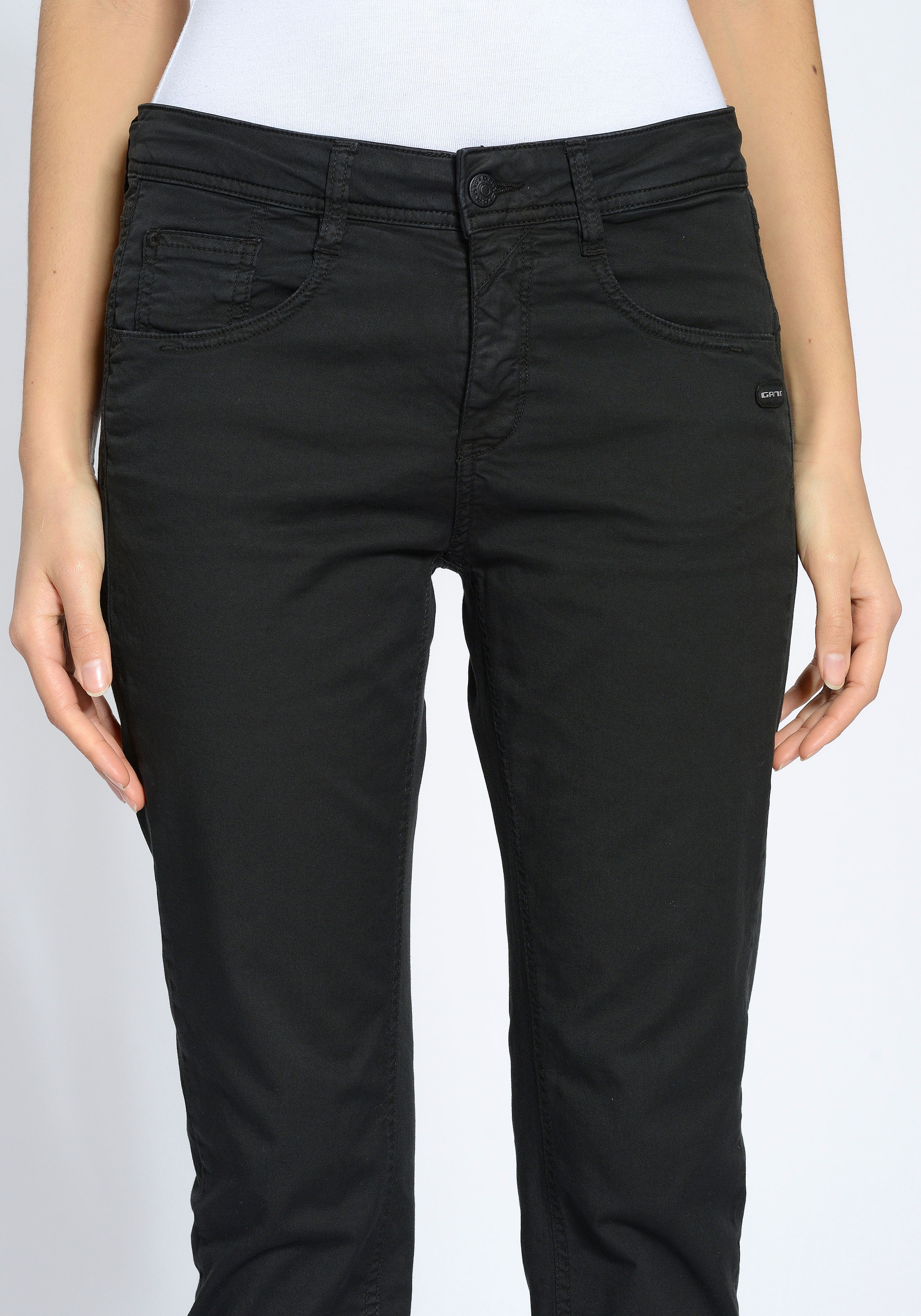 GANG 5-Pocket-Hose »94AMELIE CROPPED«  mit doppelter Passe und doppelter, rechter Gesässtasche