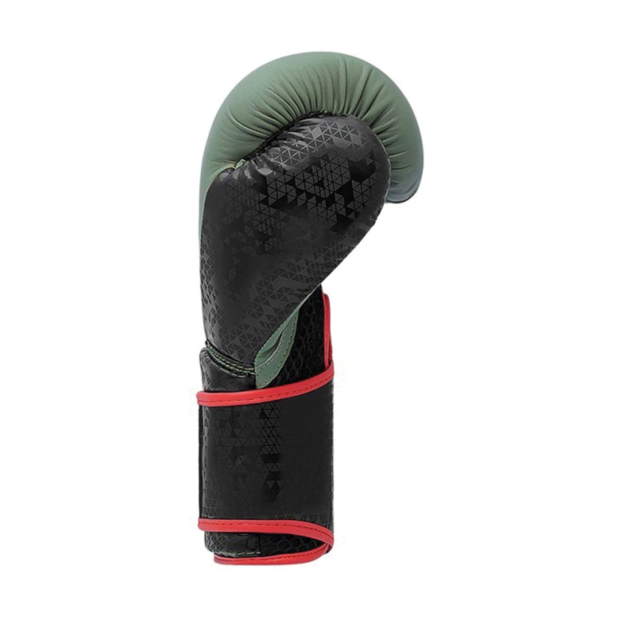 adidas  Combat 50