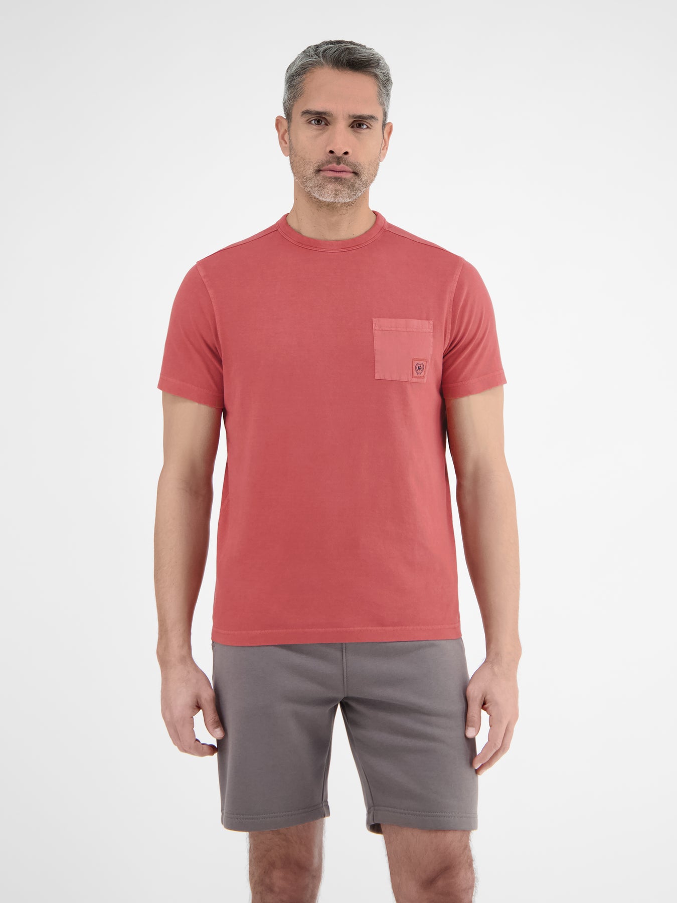 T-Shirt mit Brusttasche