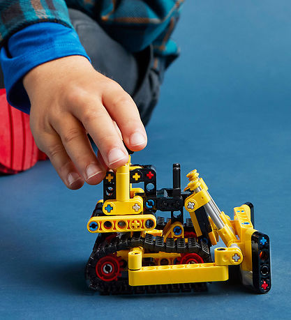 LEGO® Technic - Schwerlast Bulldozer 42163 - 195 Teile