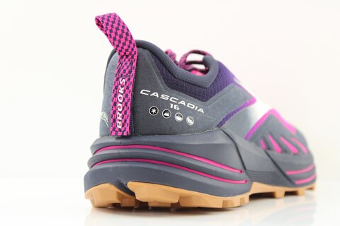 Brooks Cascadia 16