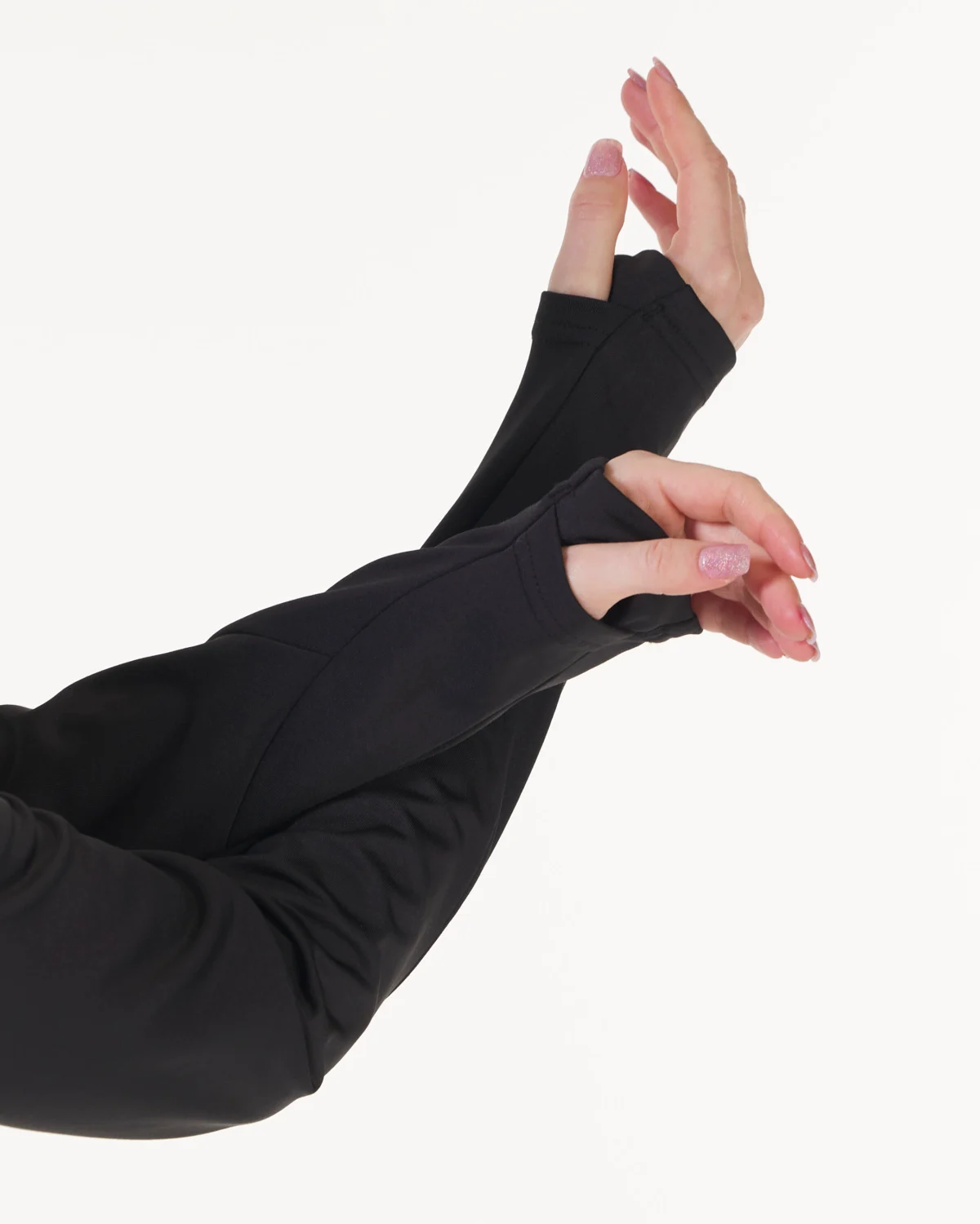 LEVITY Radical Run Tech Hood Black