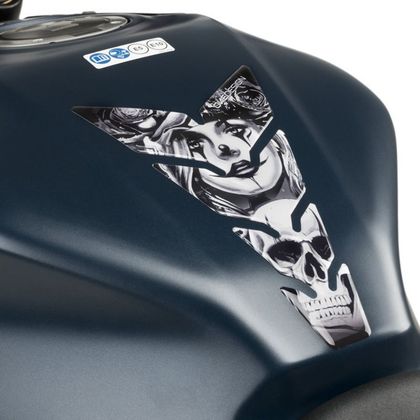Protège réservoir Puig SKULL & POKER Universel - Noir