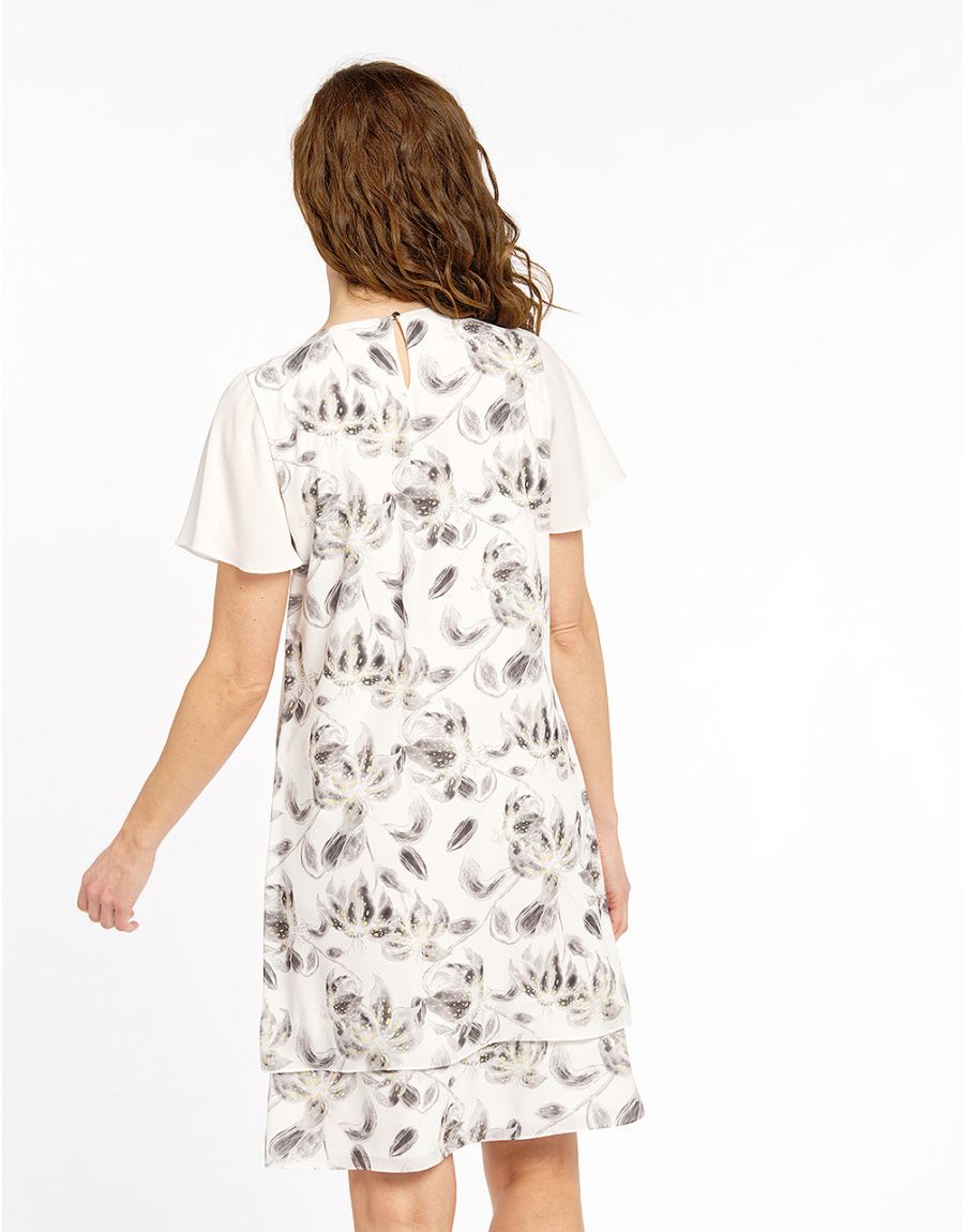 Robe chic écrue à volants
