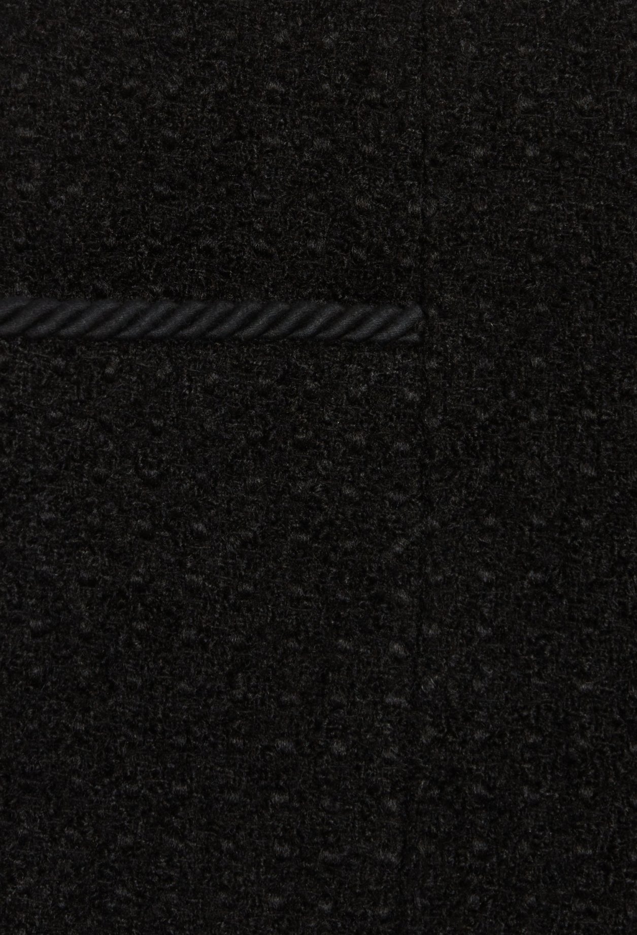 Short tweed noir