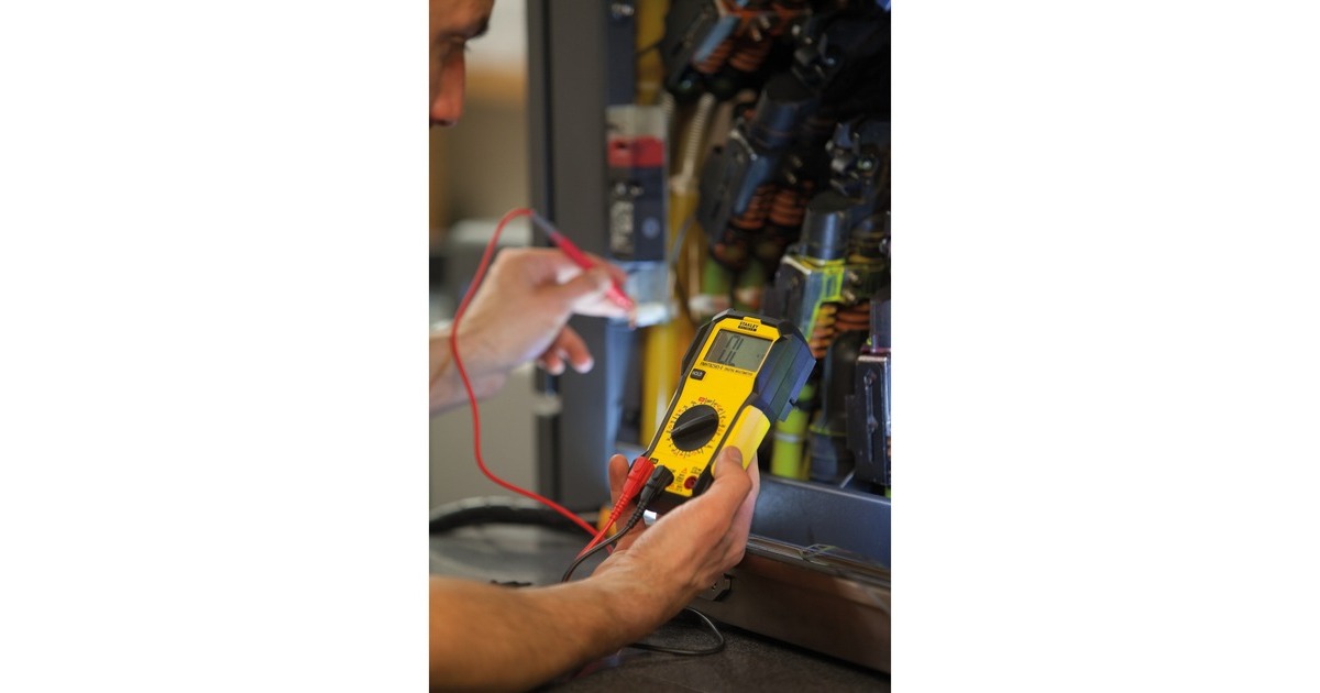 StanleyFatMax Digitale Multimeter FMHT82565-0 meetapparaat  (Zwart/geel)