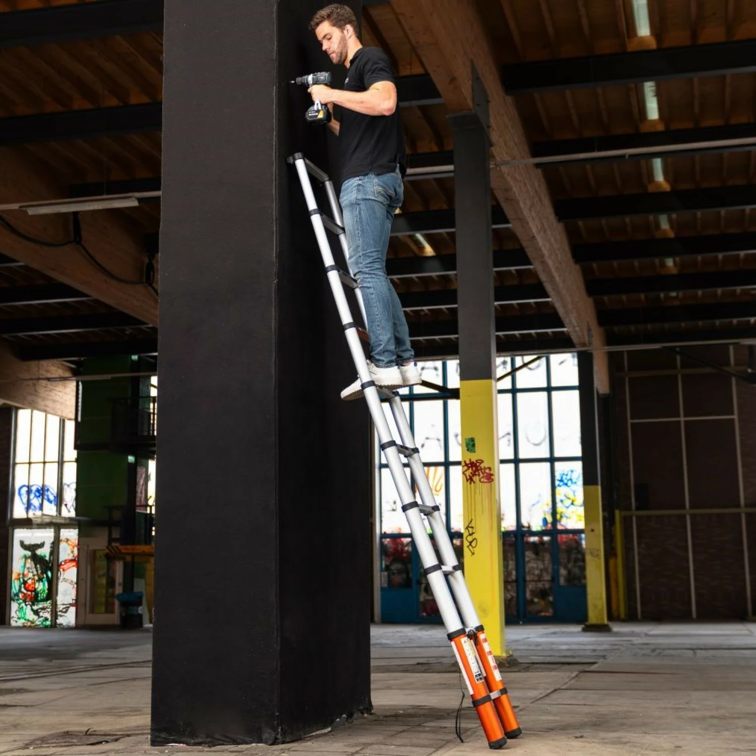 Batavia 7064582 Giraffe Air Telescopische ladder met Hoekindicator, SoftClose & AntiSlip - 2.93m - 10 sporten