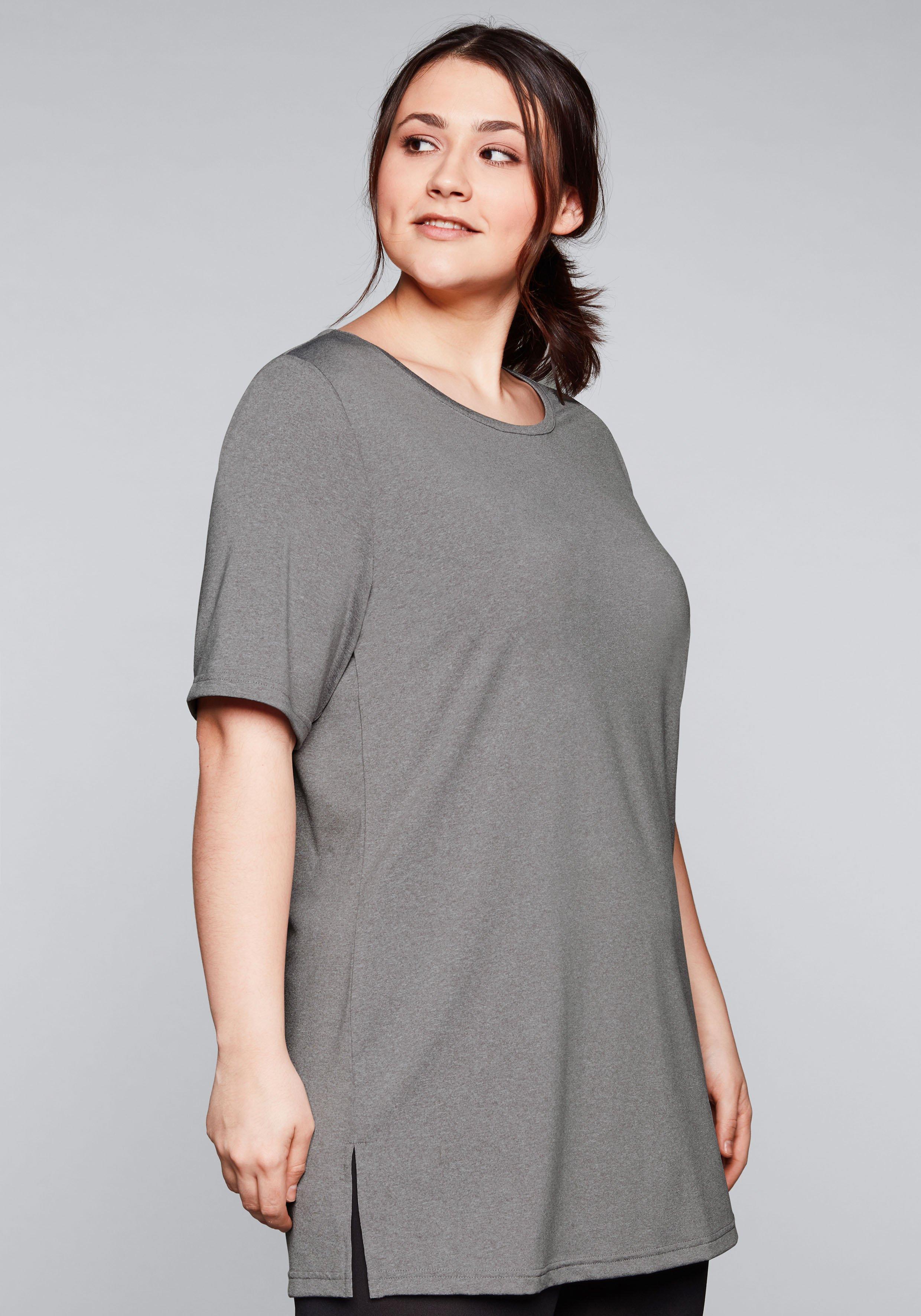 Langes Funktionsshirt mit seitlichen Schlitzen