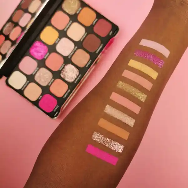 Forever Flawless Eyeshadowpalettes Affinity