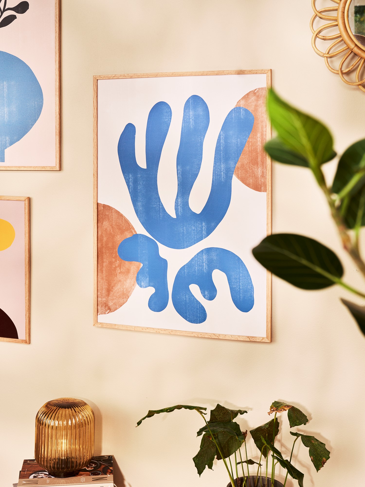Plakat Modern Plant No. 3 50 x 70 | THE MIUUS STUDIO. | Off White | Poster and Frame