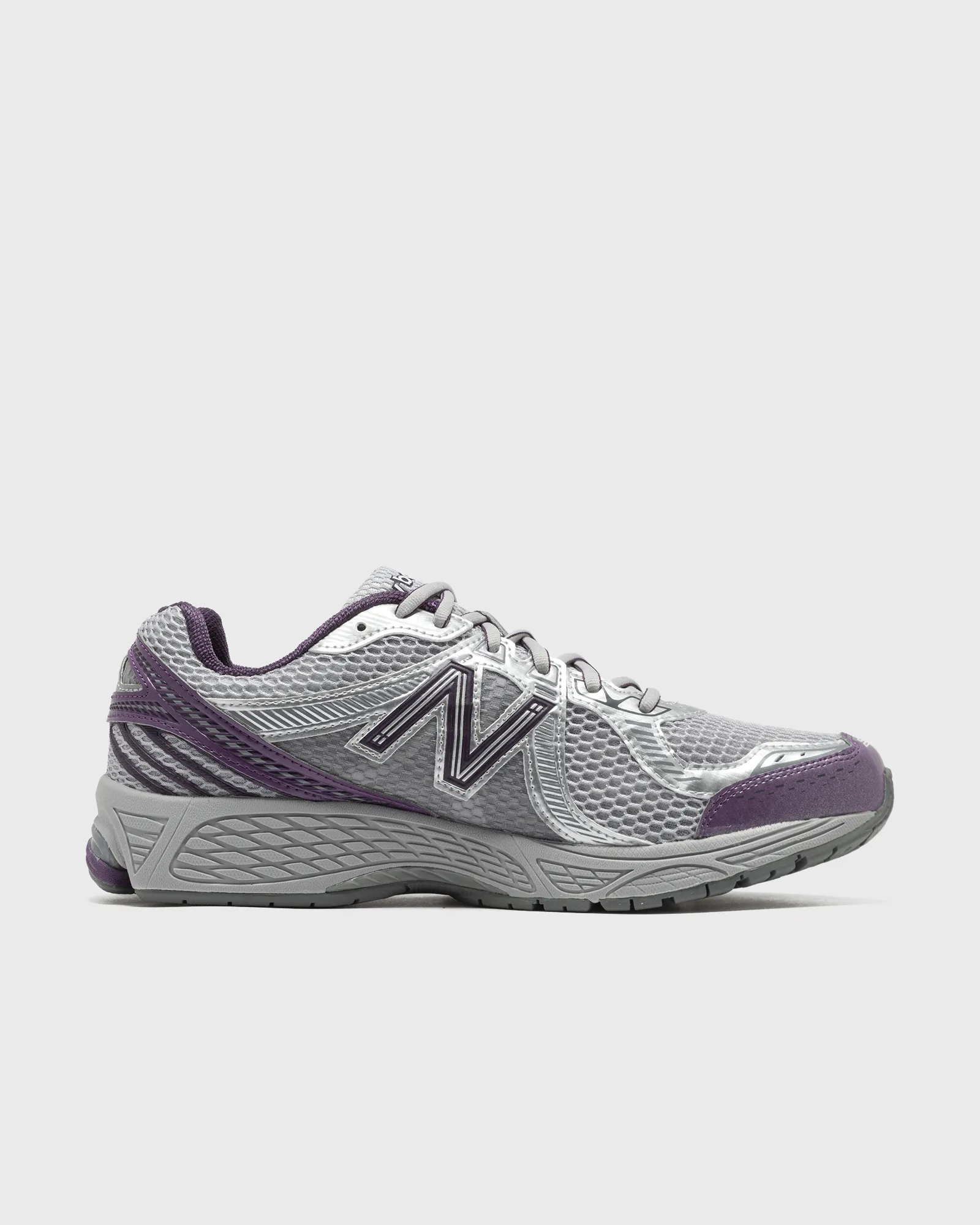 New Balance 860