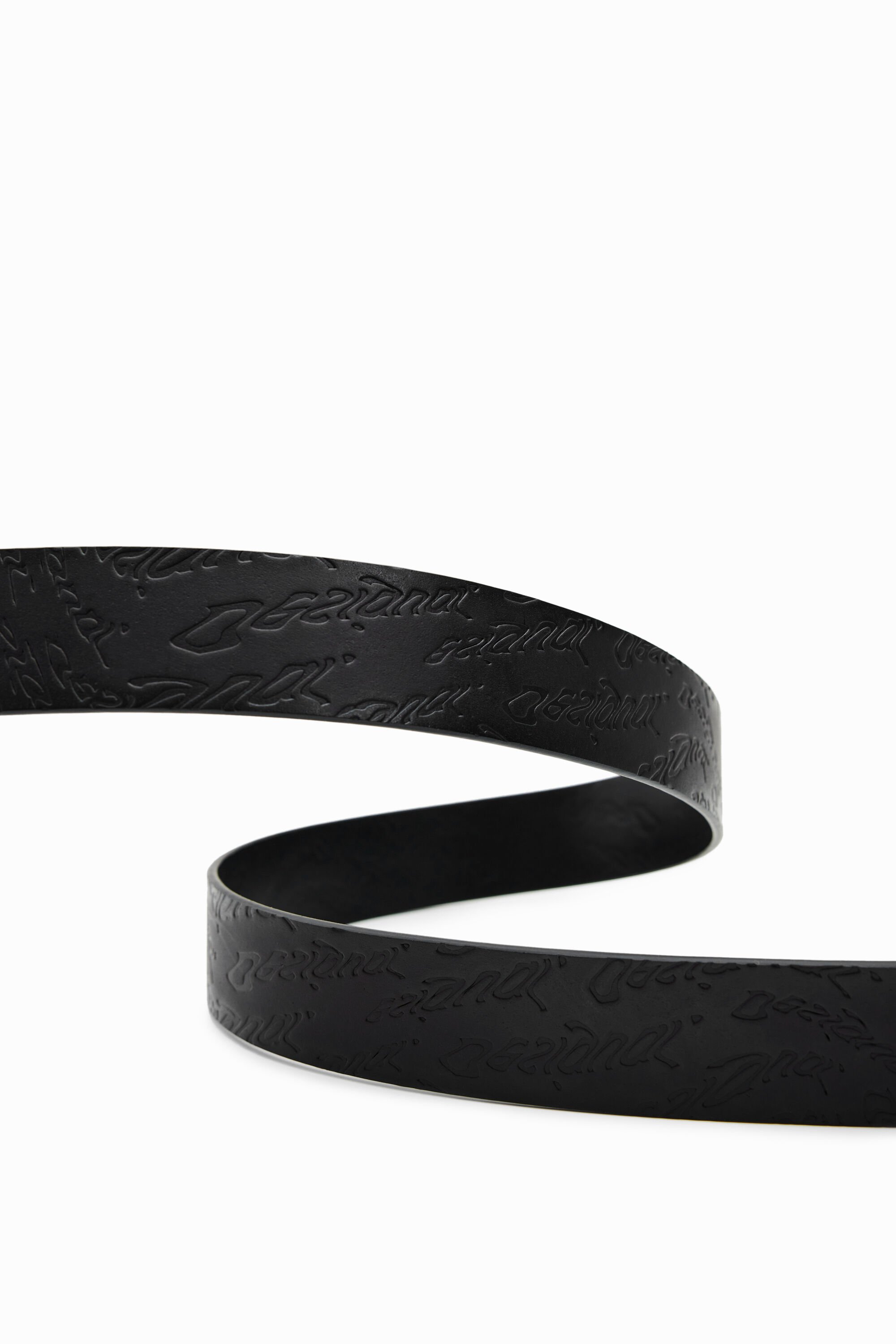 Ceinture boucle irrégulière