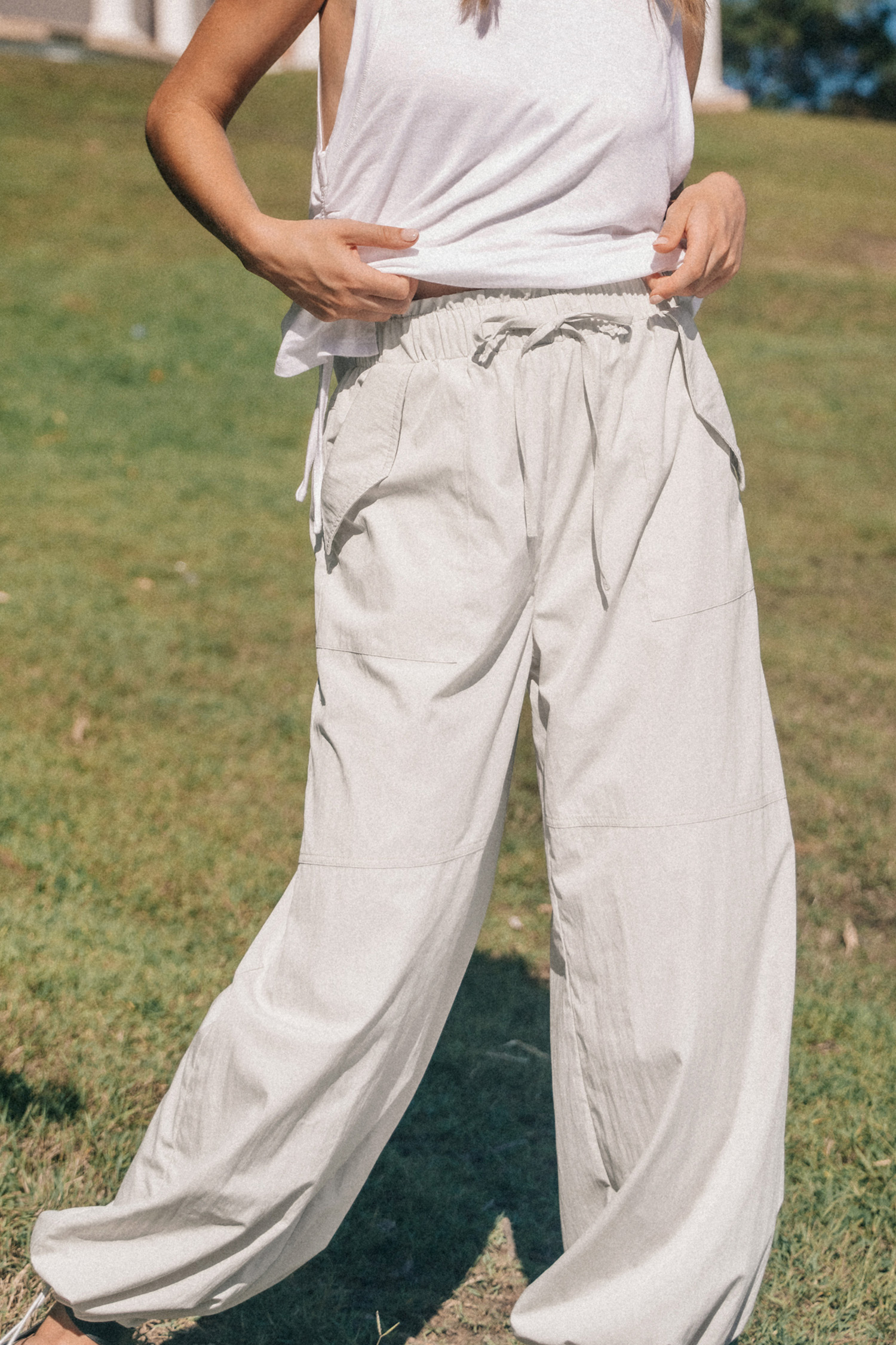 Pantalon à jambes trapèze et taille élastique blanc