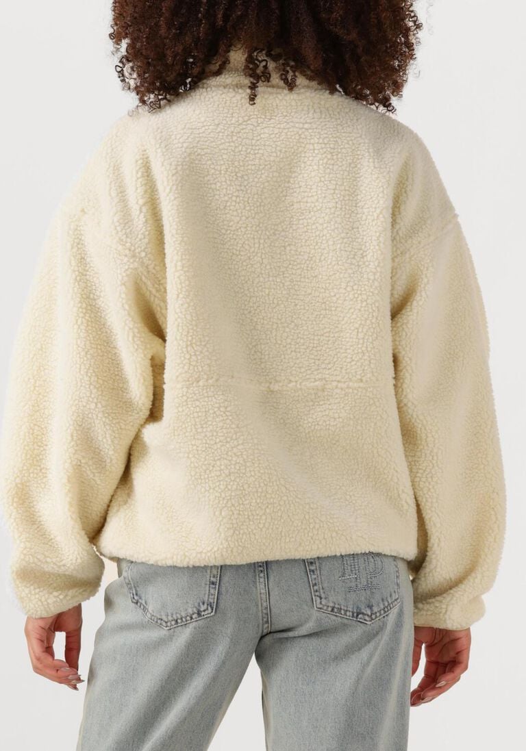 ecru american vintage faux fur jas hoktown woman