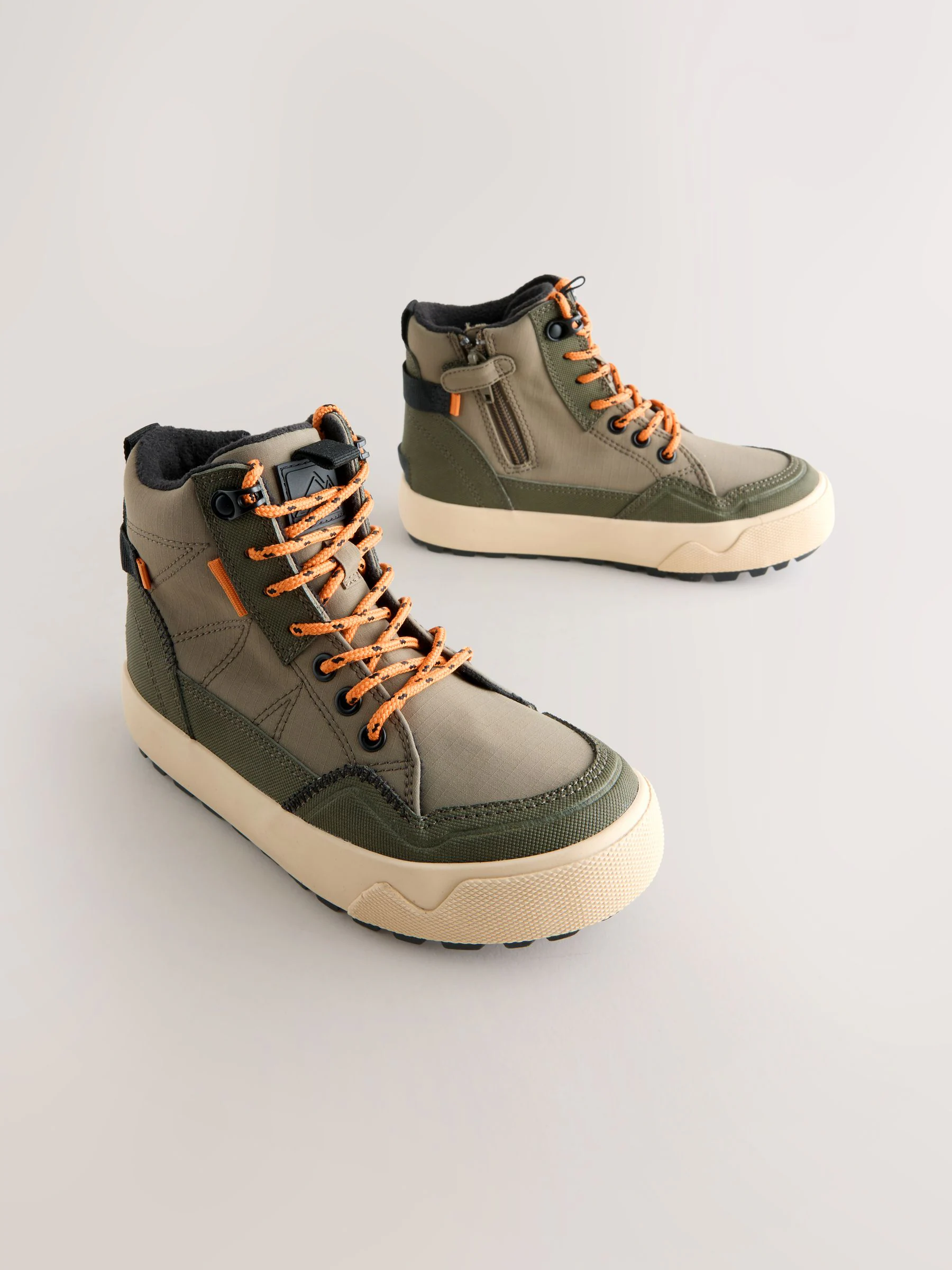 Kakigroen - Warm gevoerde hoge boots