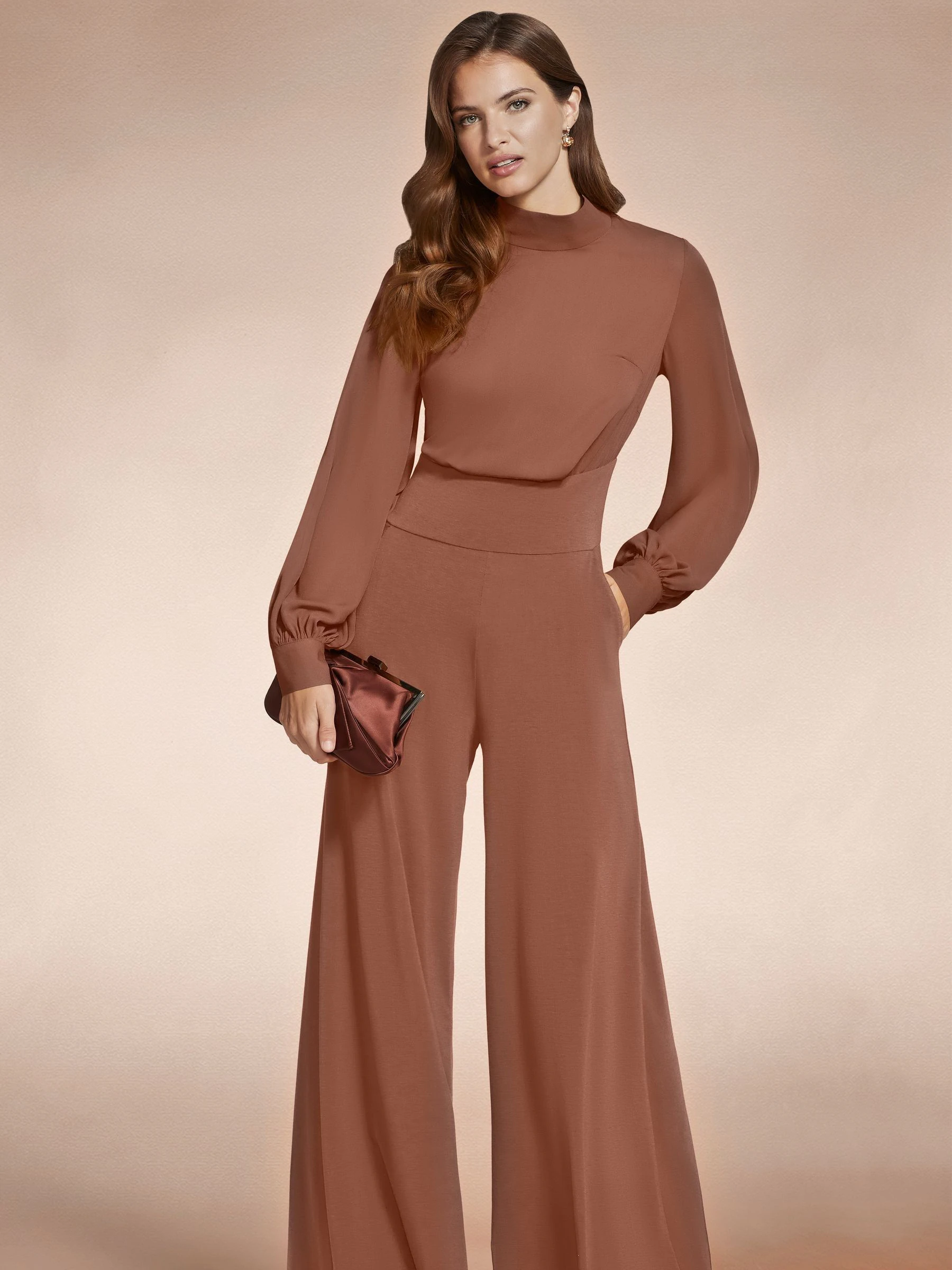 Bruin - HotSquash jumpsuit met wijde pijpen en blousonmouwen