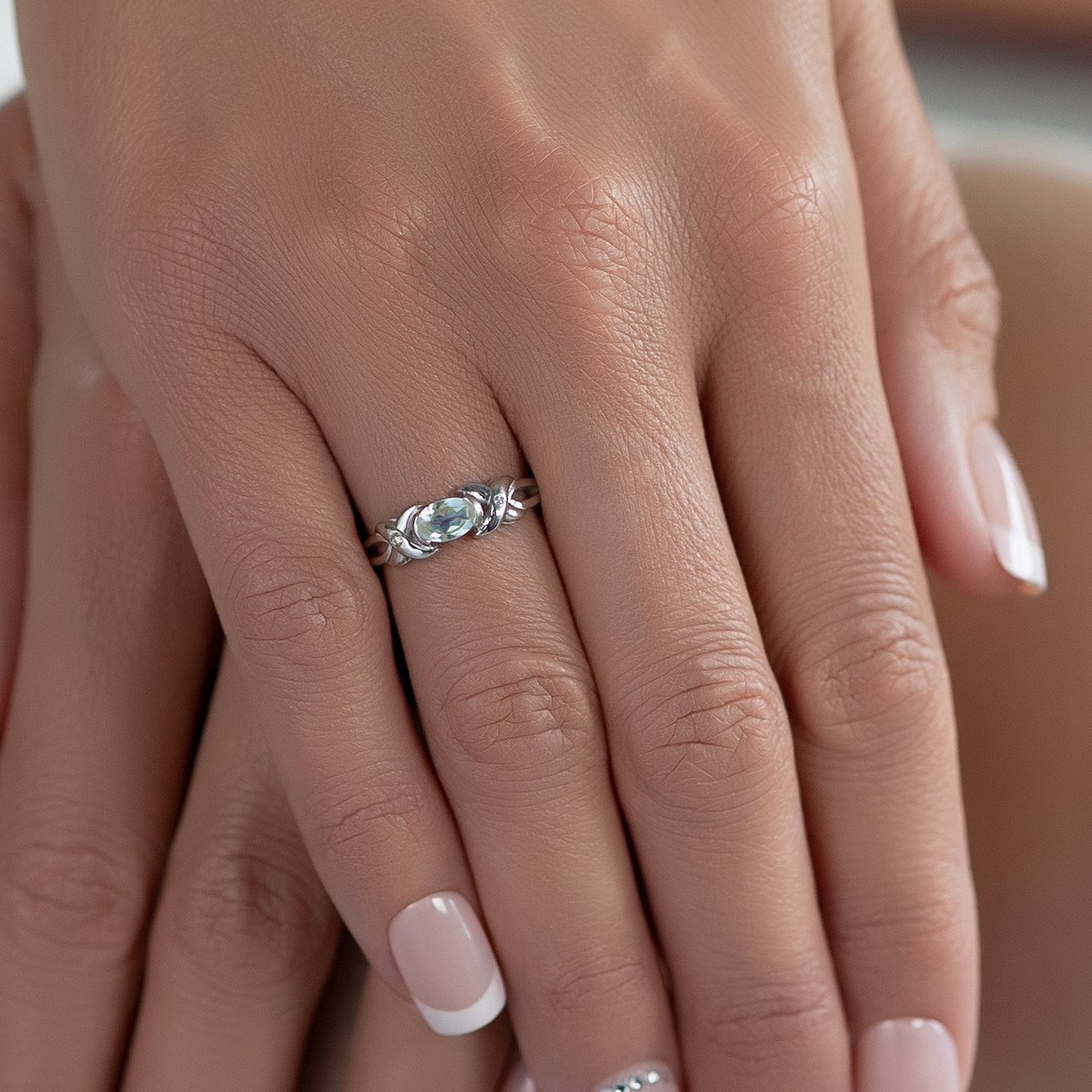 Bague ADEN Or 585 Blanc Aigue-Marine et diamants 1.966grs
