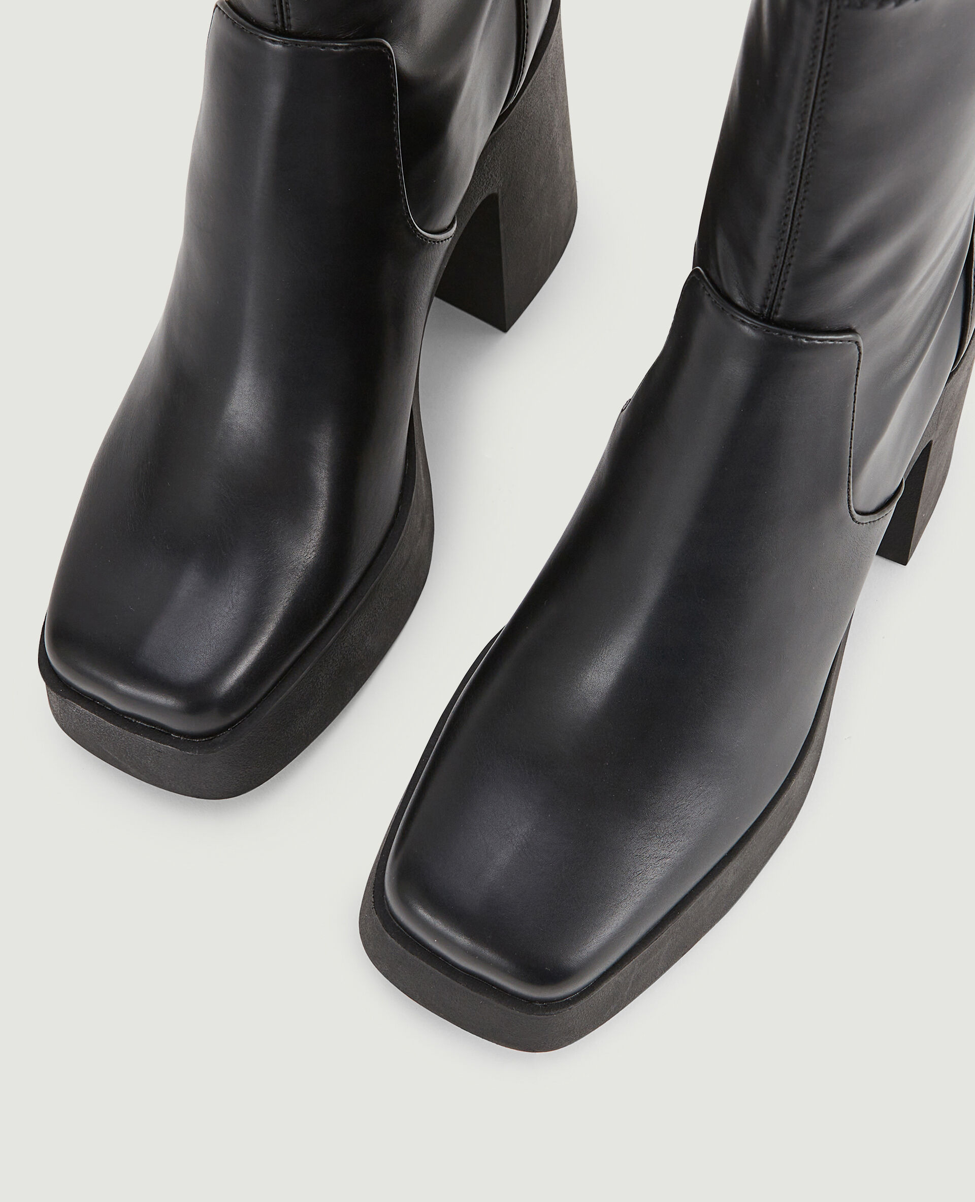 Boots plateforme à talon bouts carrés - Noir