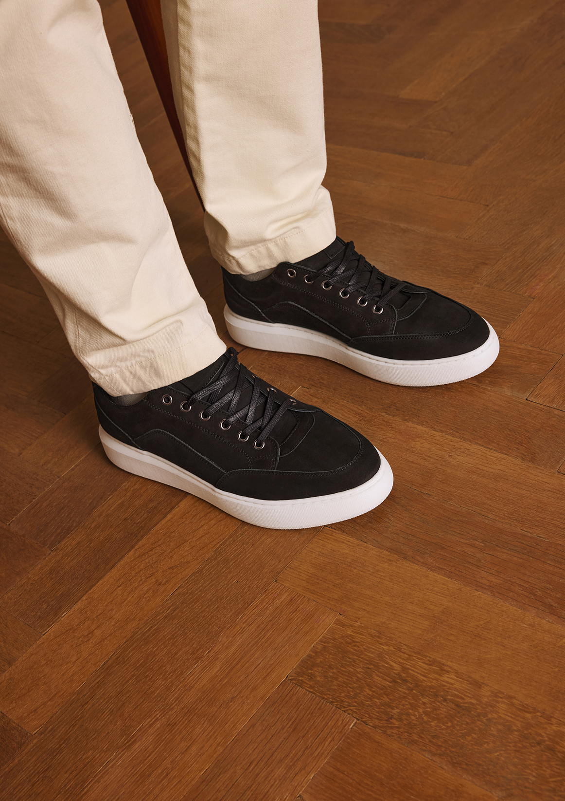 Zwarte nubuck sneakers
