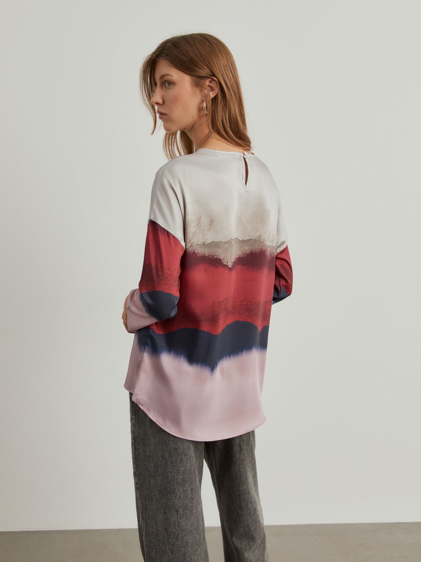 Blusa fluida estampada
