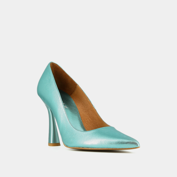 Escarpins à talons hauts et bouts pointus  en cuir métallisé turquoise